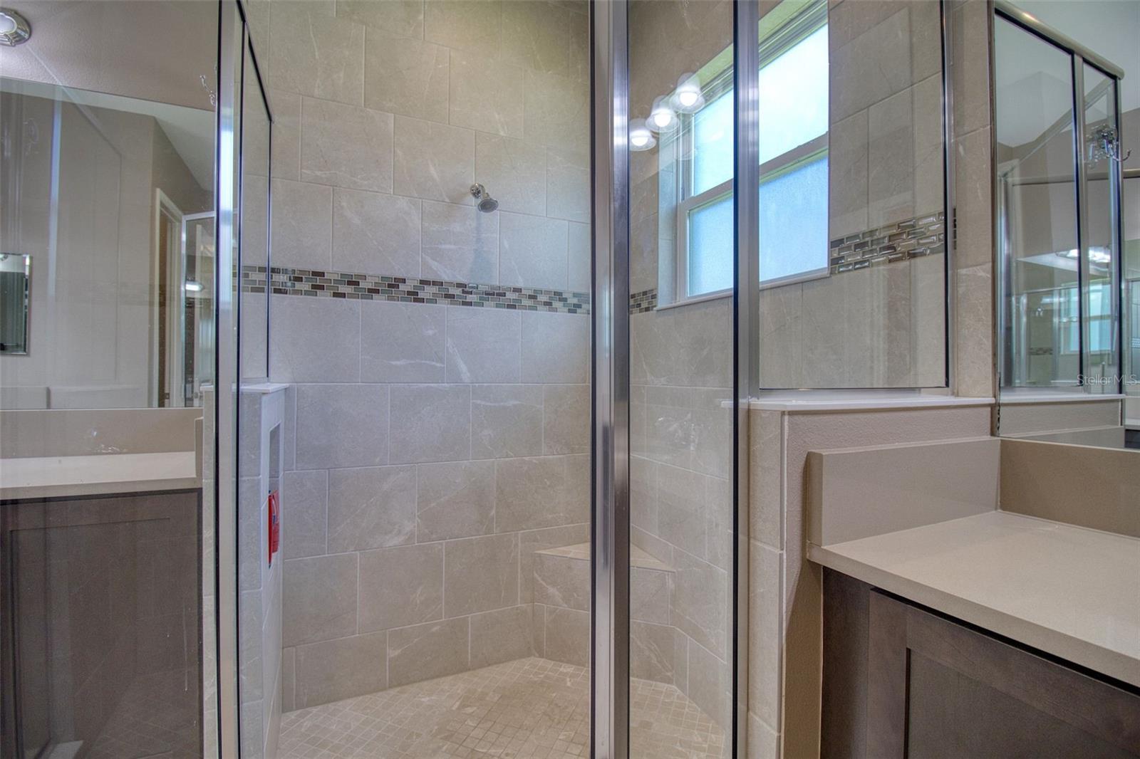 Listing photo id 31 for 4920 Sevilla Shores Drive
