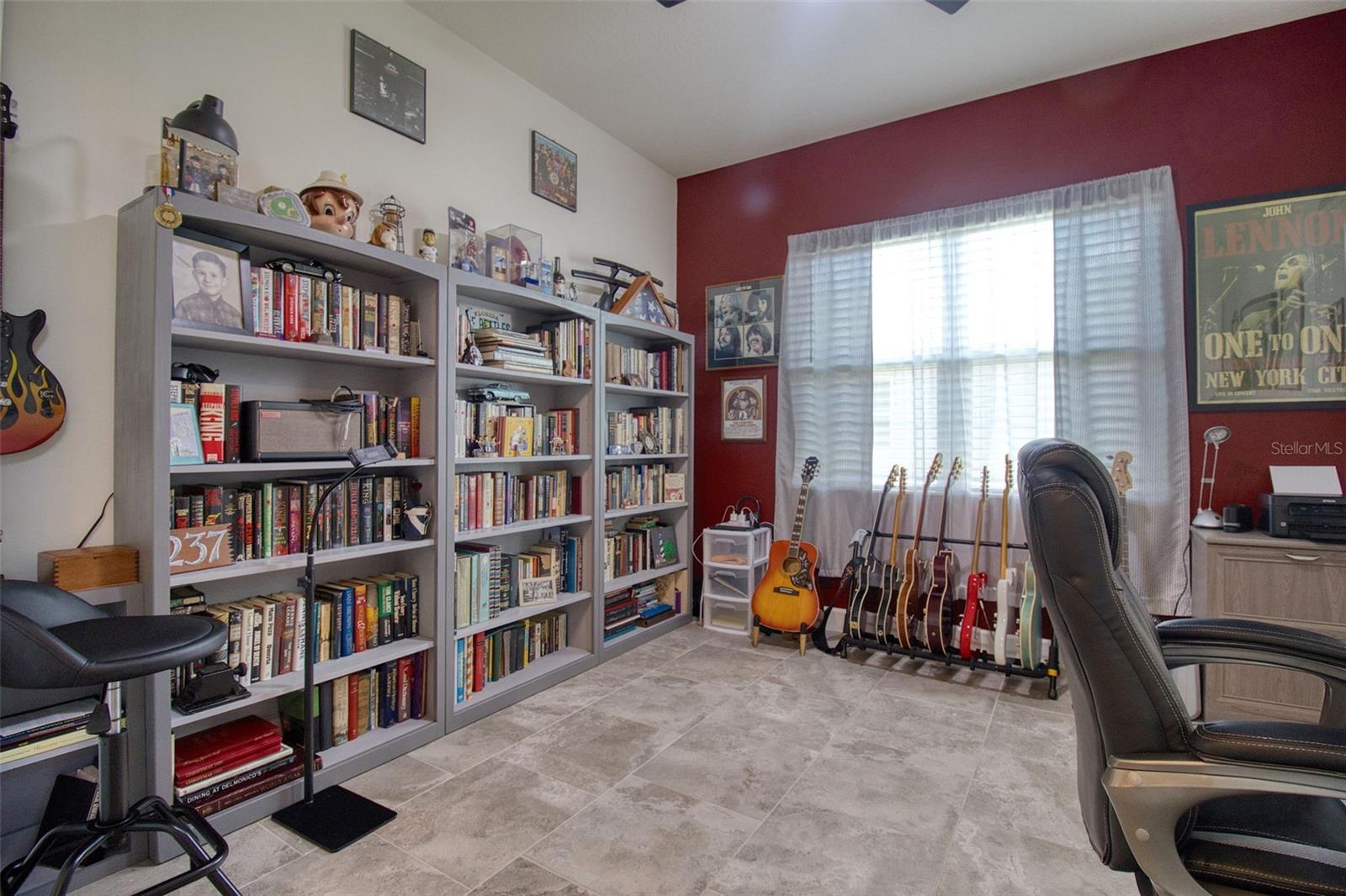 Listing photo id 37 for 4920 Sevilla Shores Drive