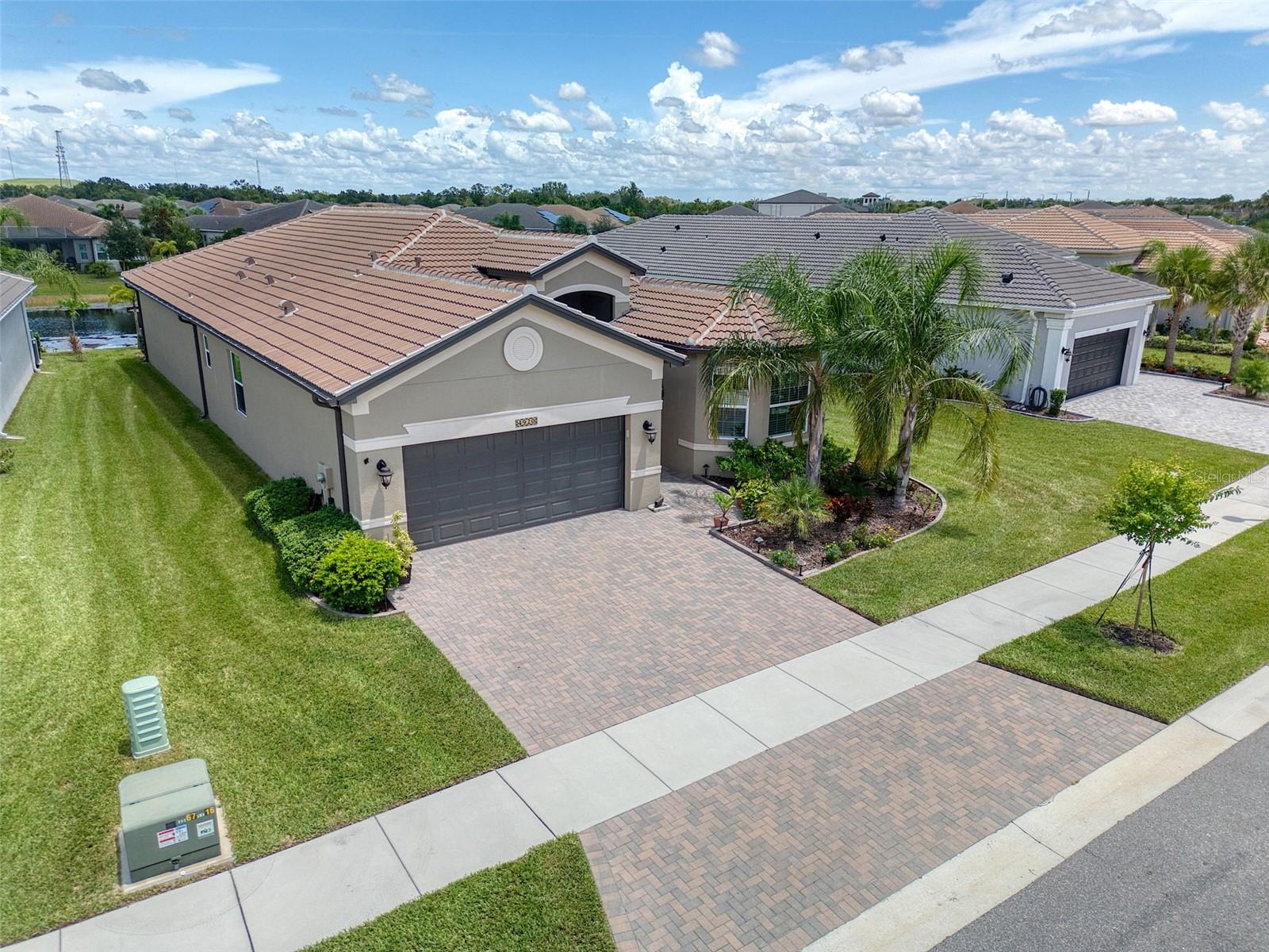 Listing photo id 55 for 4920 Sevilla Shores Drive