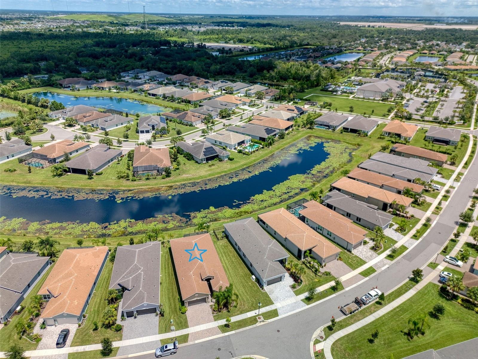 Listing photo id 57 for 4920 Sevilla Shores Drive