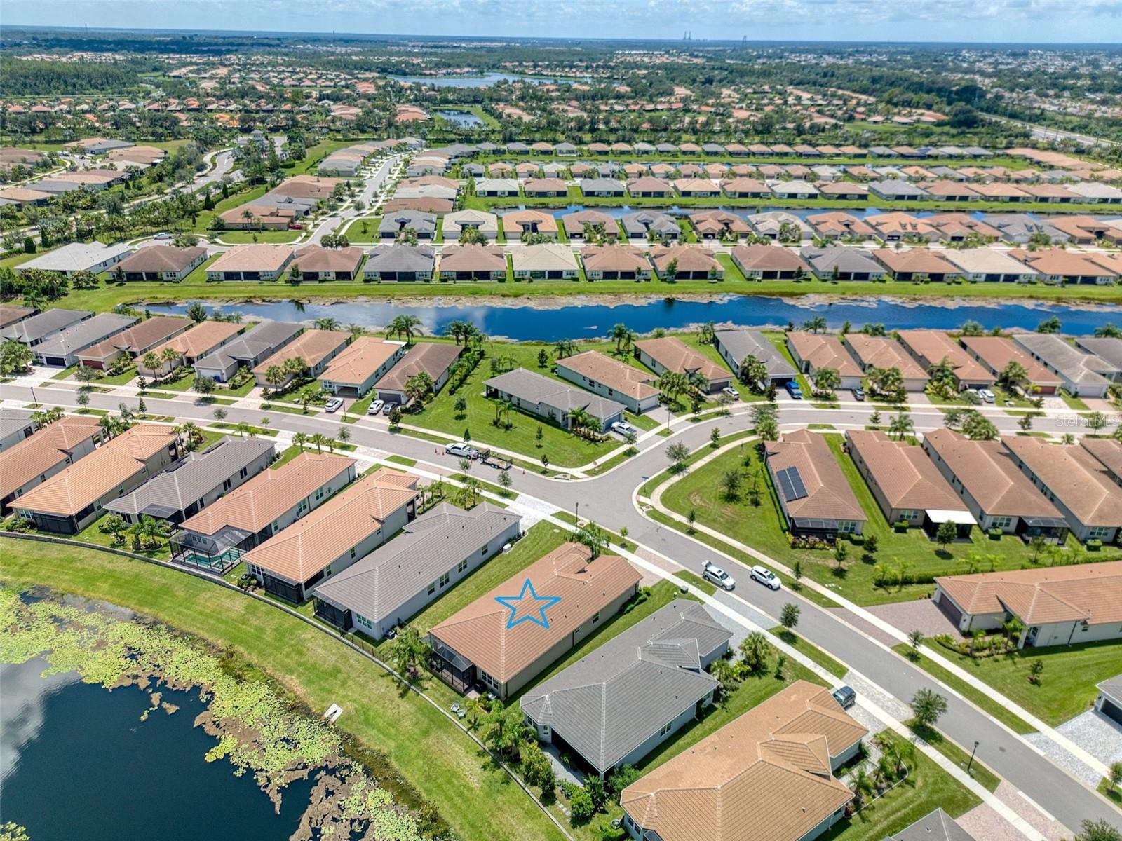 Listing photo id 61 for 4920 Sevilla Shores Drive