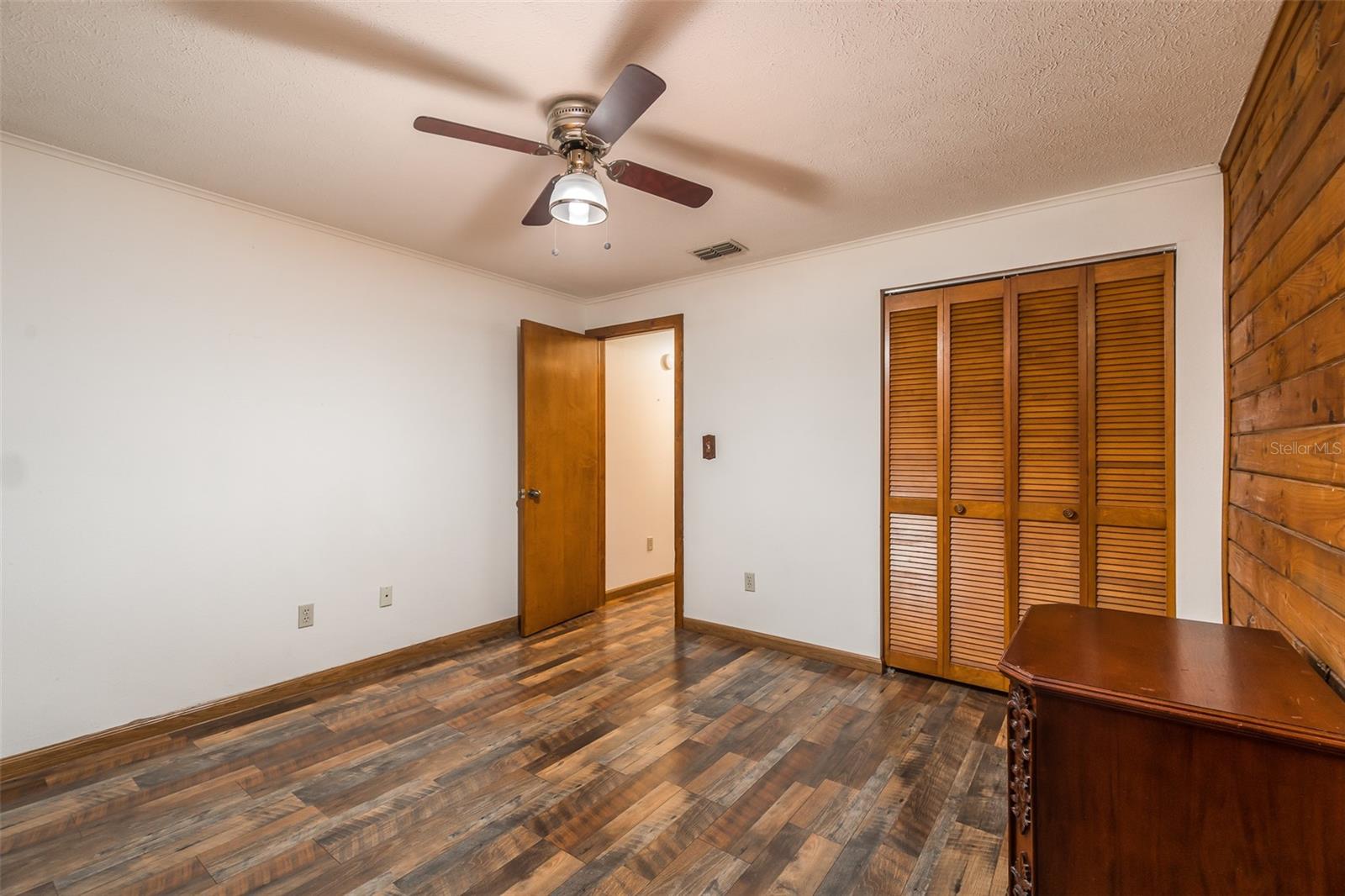 Image 16 of 25 For 4107 Robin Way