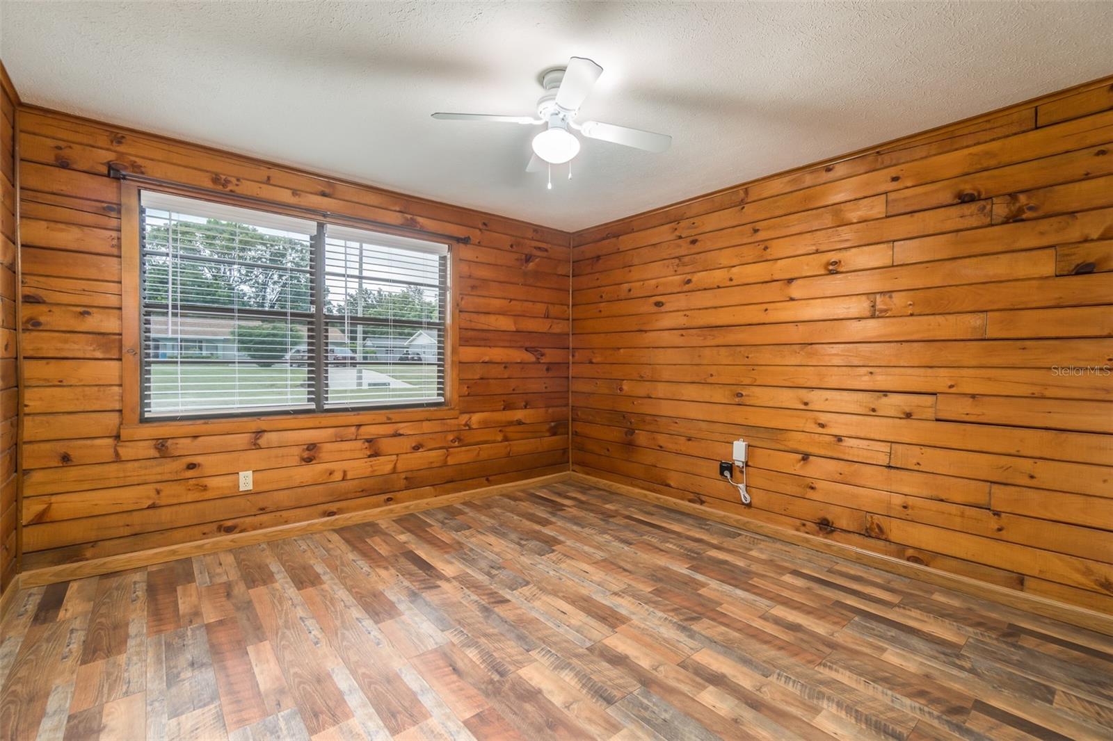 Image 18 of 25 For 4107 Robin Way