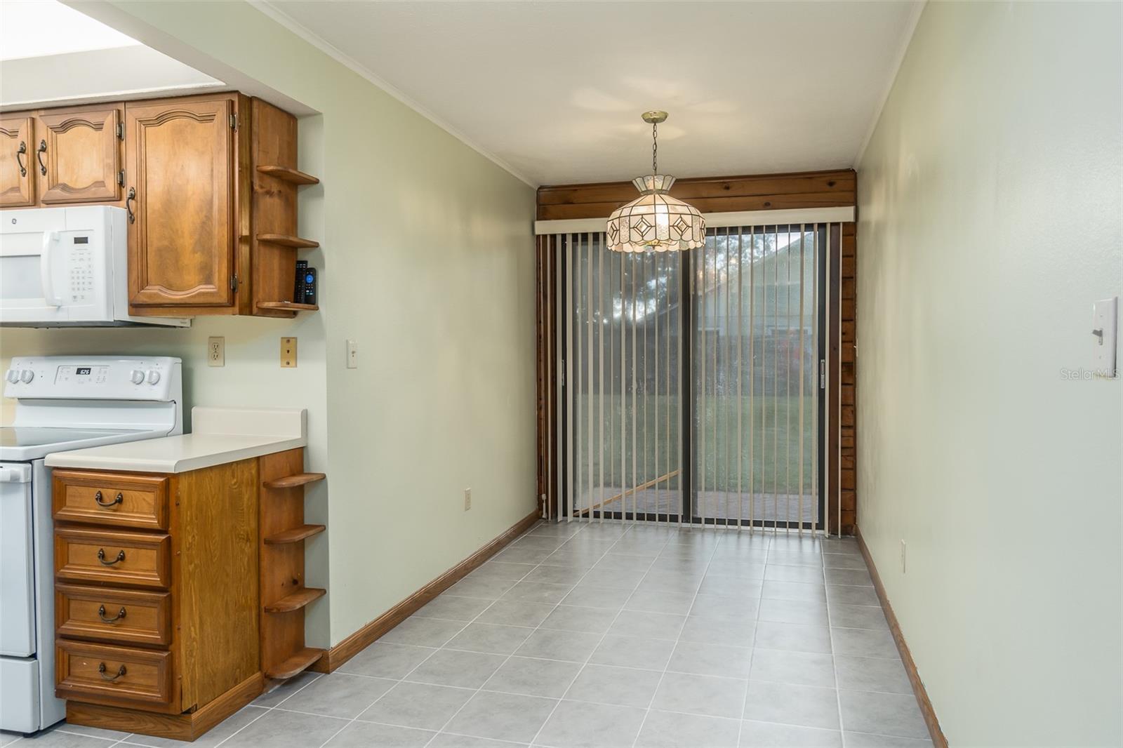 Image 6 of 25 For 4107 Robin Way