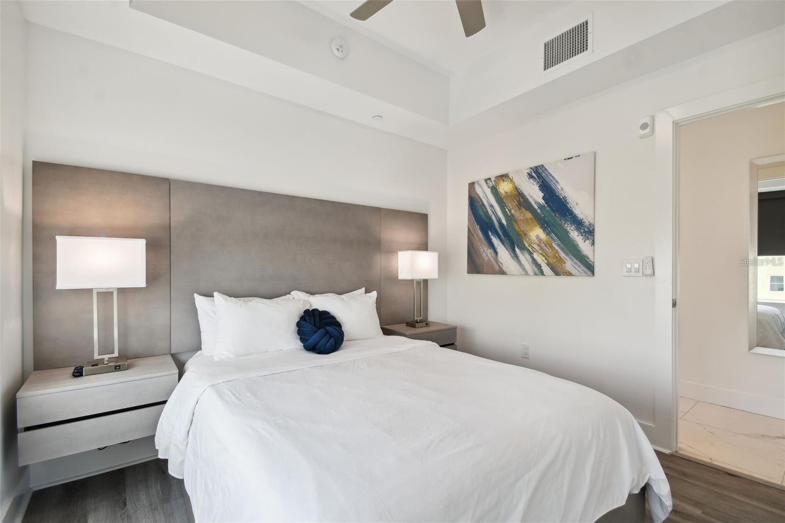 Image 18 of 35 For 11500 Gulf Boulevard 201