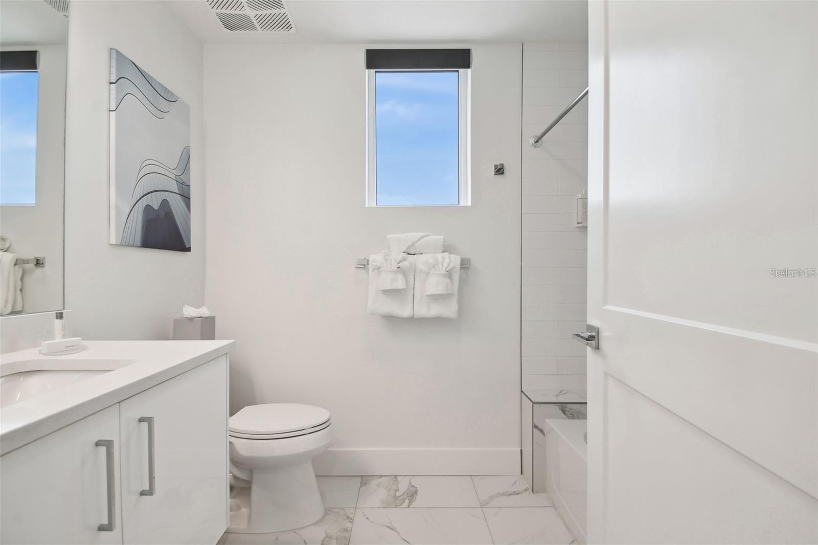 Image 19 of 35 For 11500 Gulf Boulevard 201
