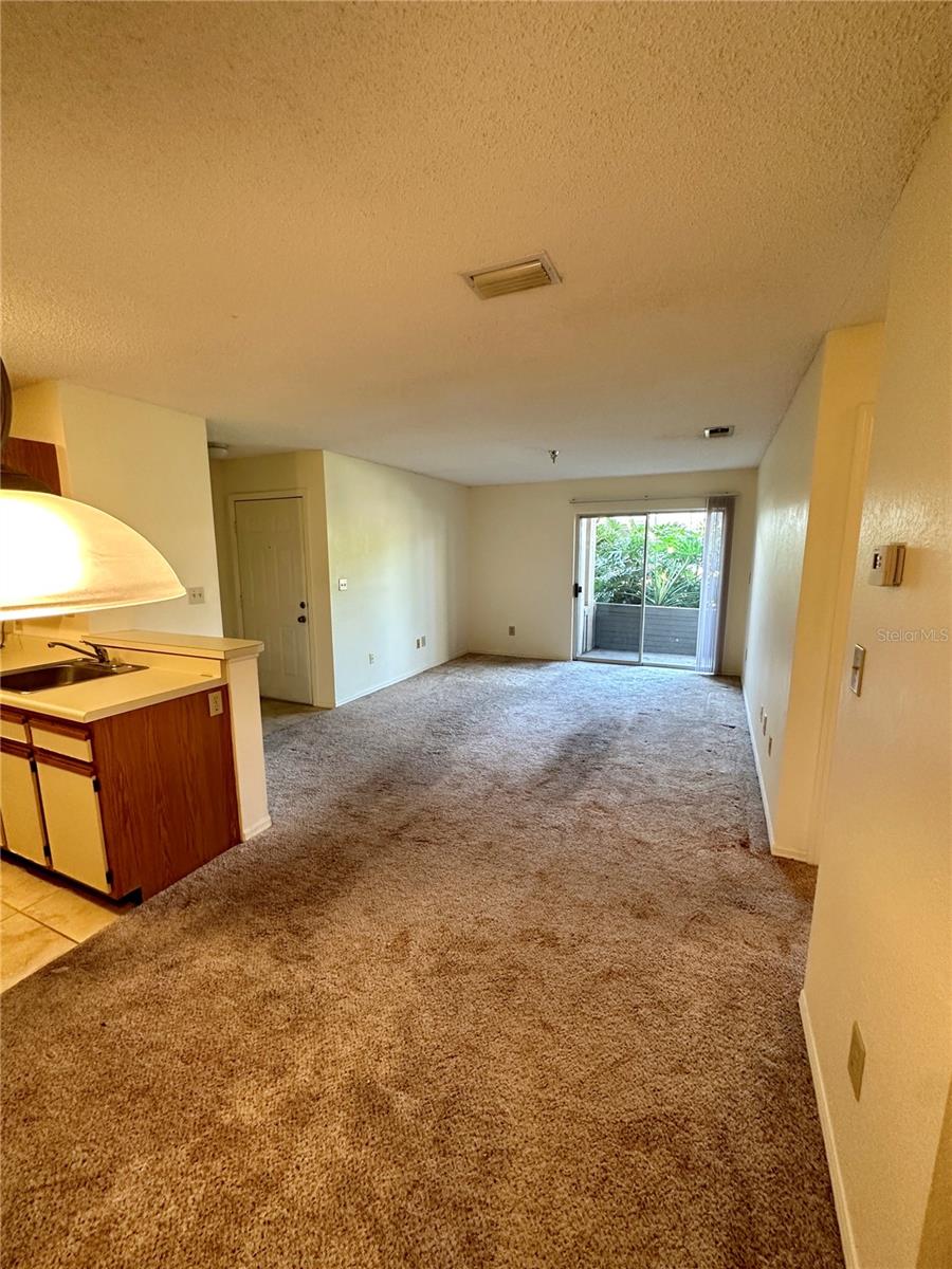 Image 7 of 13 For 10265 Gandy Boulevard N 909