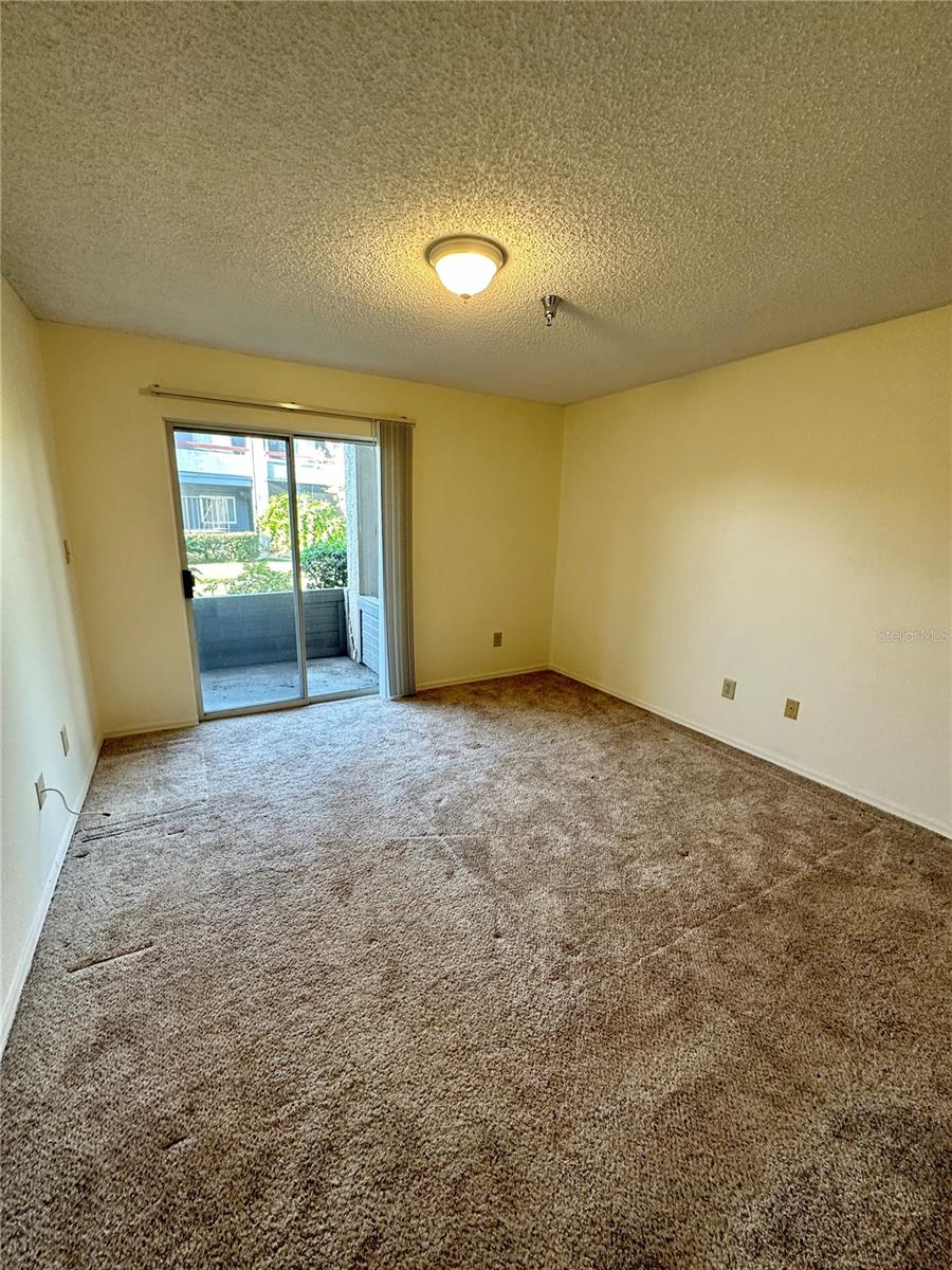 Image 9 of 13 For 10265 Gandy Boulevard N 909
