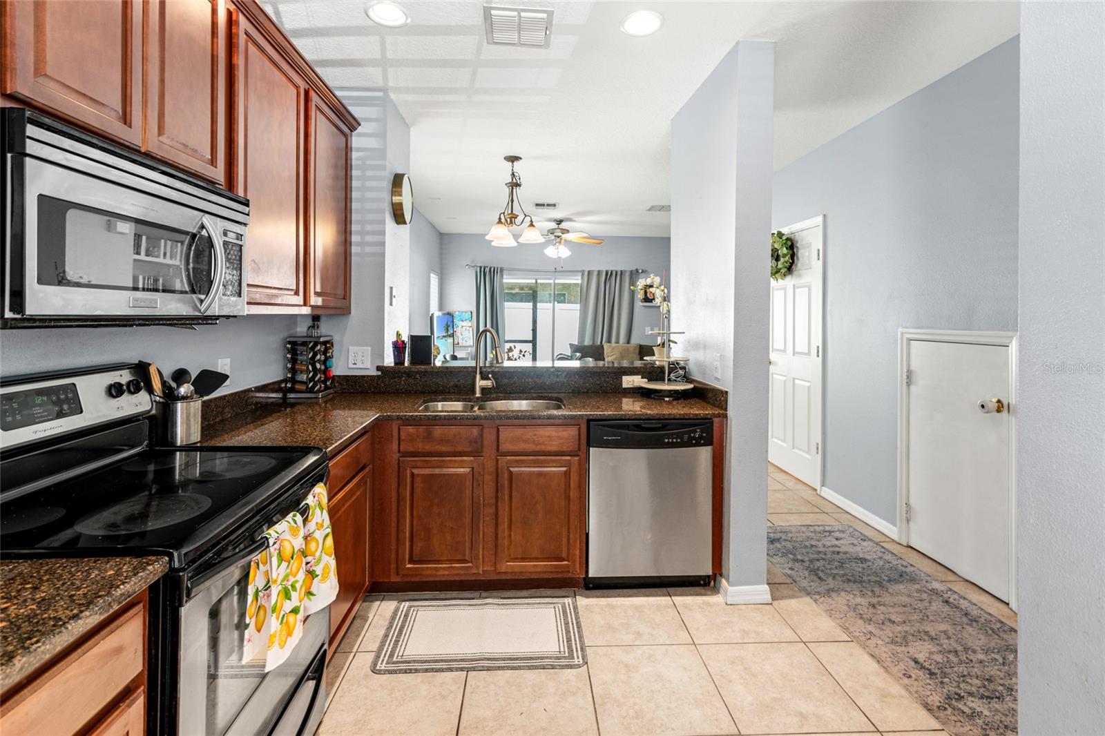 Image 7 of 35 For 8514 Brushleaf Way