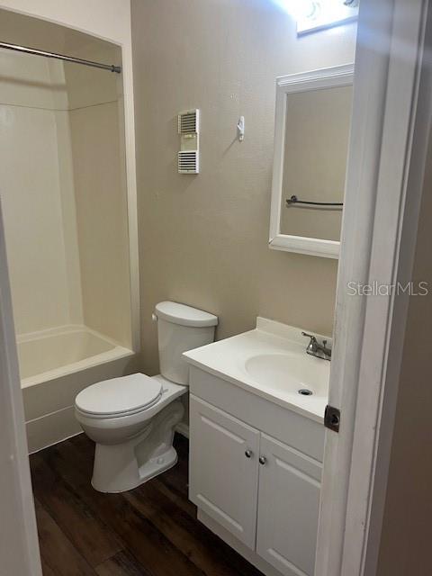 Image 16 of 20 For 14428 Reuter Strasse Circle 2
