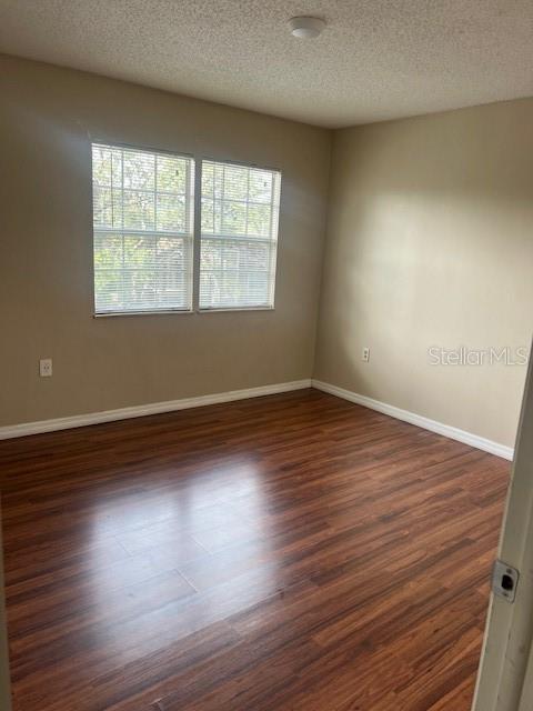 Image 17 of 20 For 14428 Reuter Strasse Circle 2