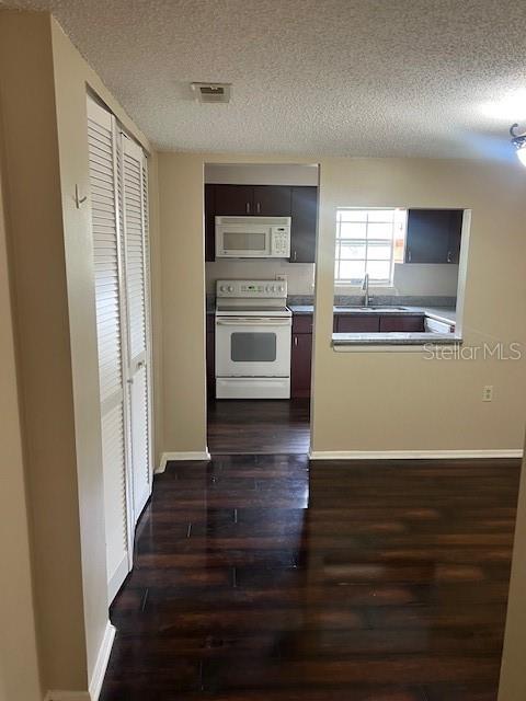 Image 8 of 20 For 14428 Reuter Strasse Circle 2