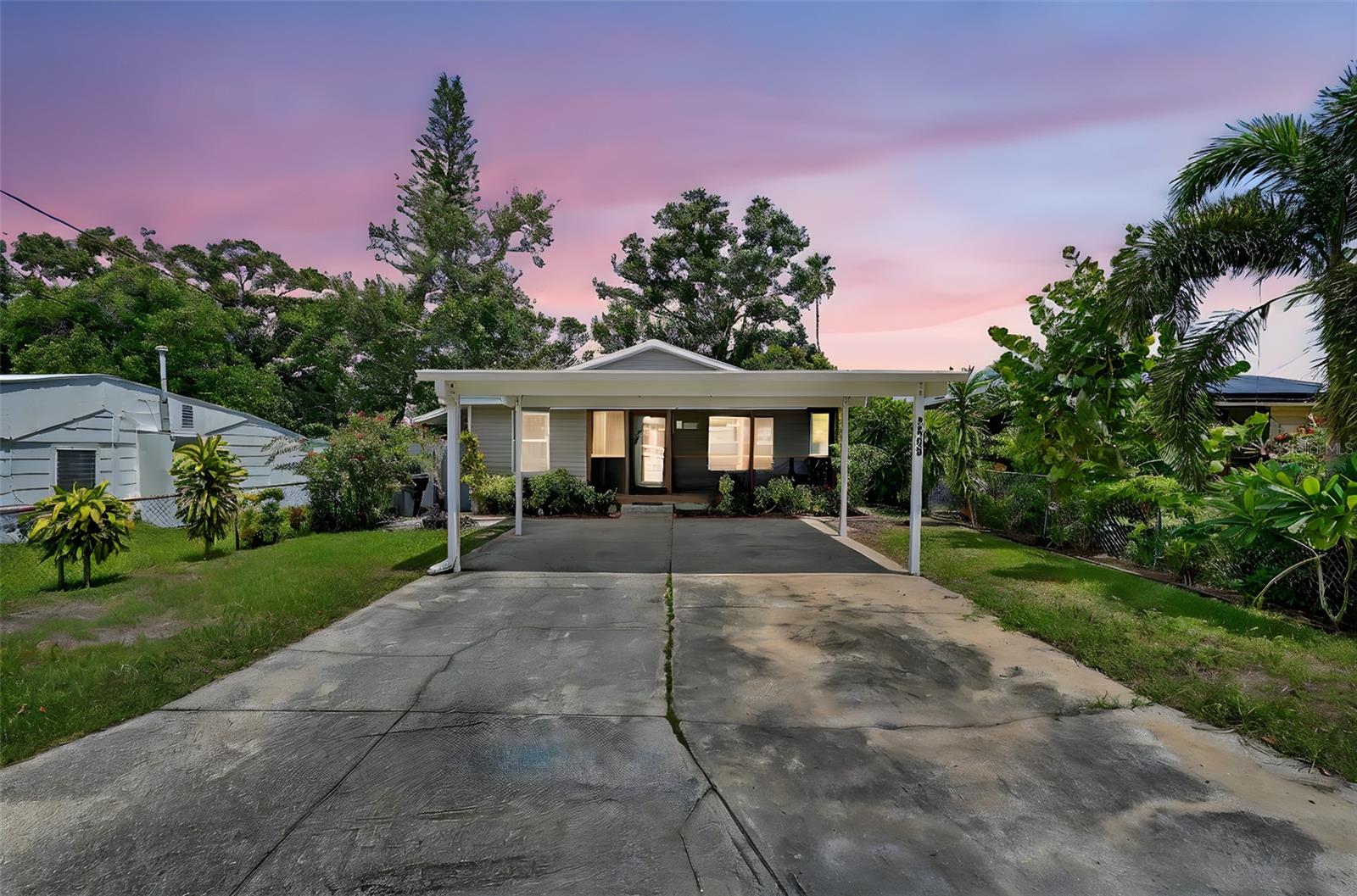 Image 10 of 58 For 2508 42nd Avenue N
