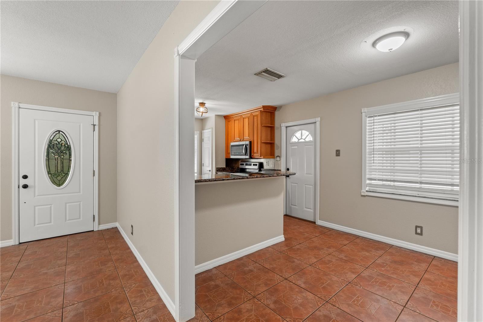 Image 4 of 24 For 3015 Kathleen Street