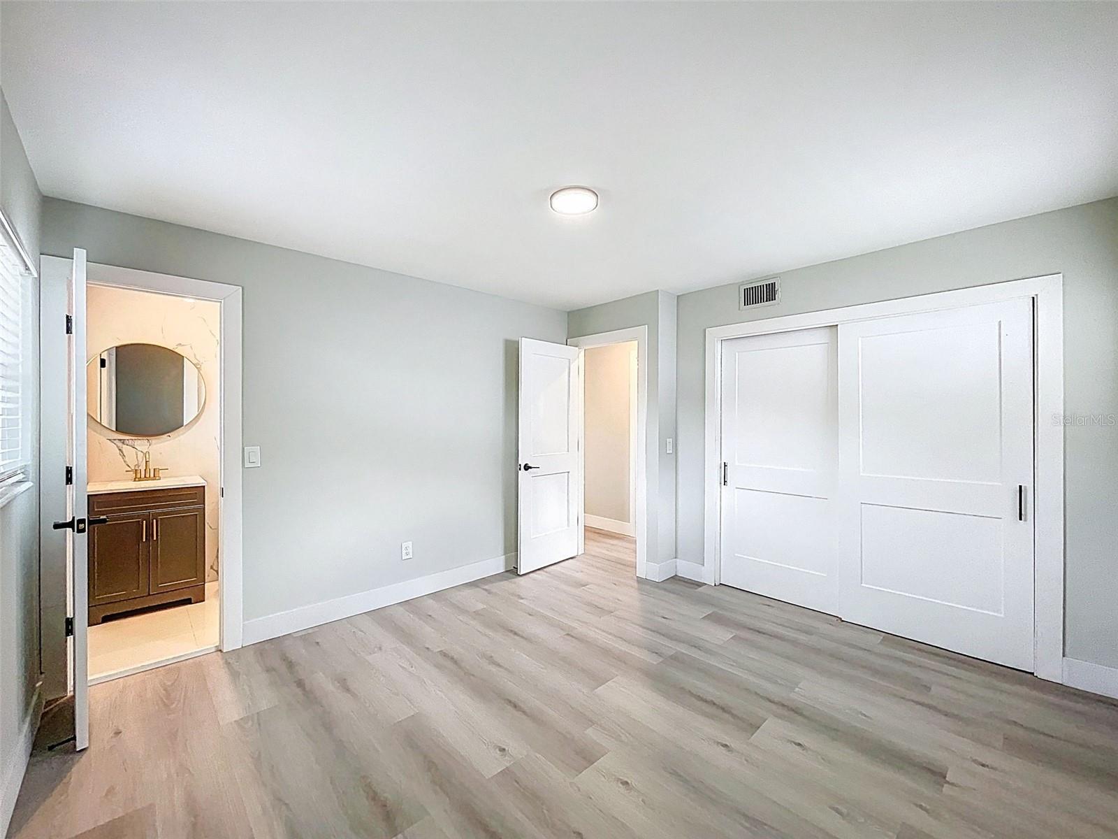 Image 13 of 45 For 1501 Julian Lane Drive
