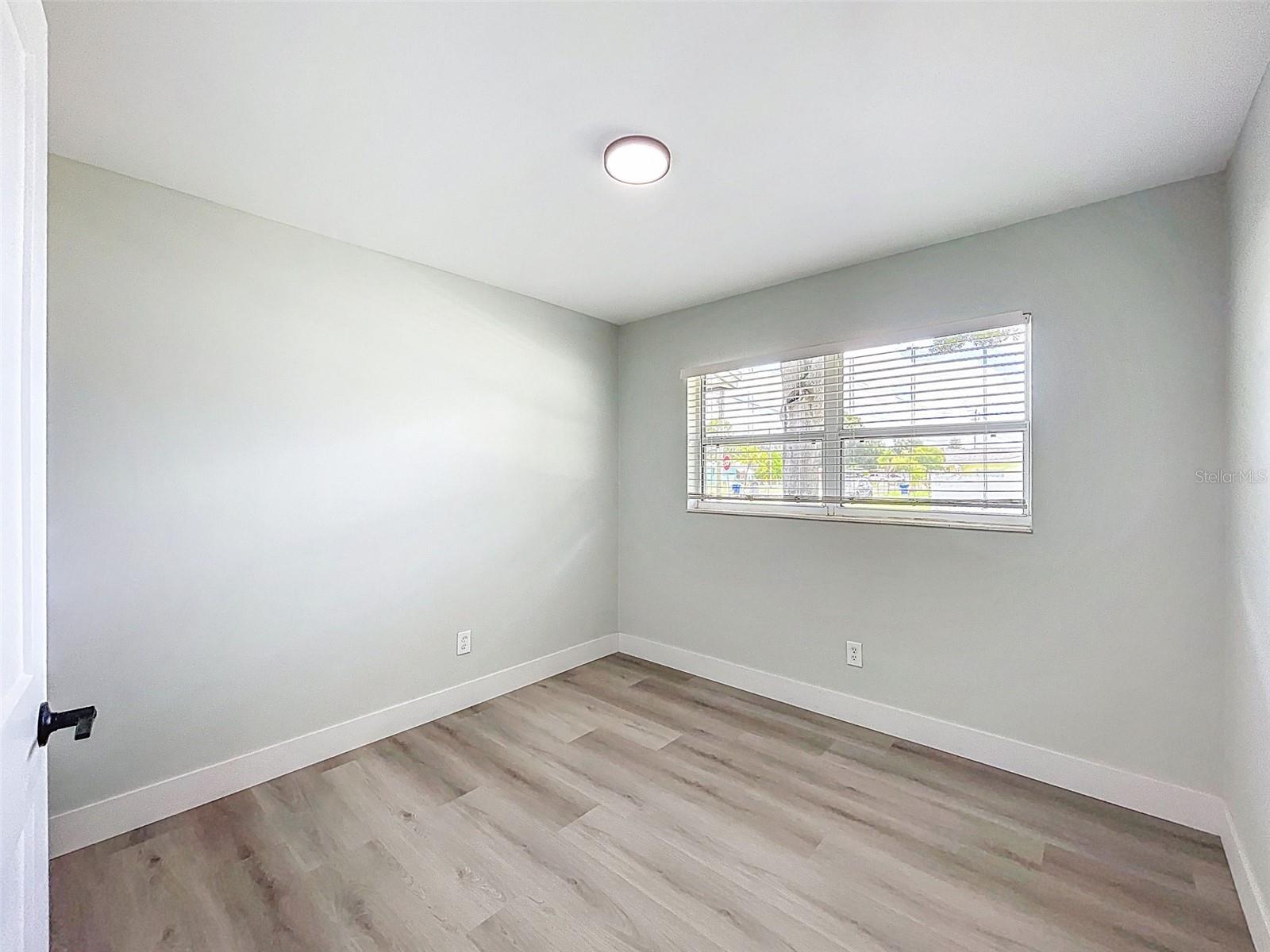 Image 16 of 45 For 1501 Julian Lane Drive
