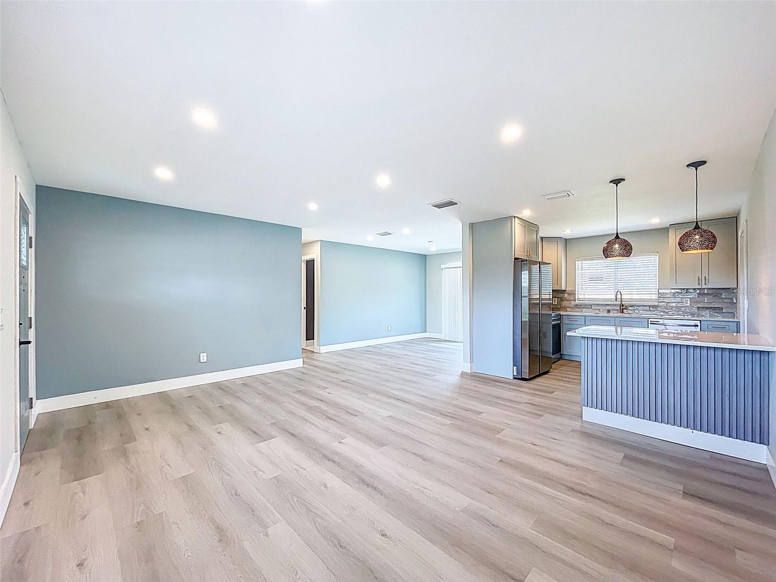 Image 20 of 45 For 1501 Julian Lane Drive