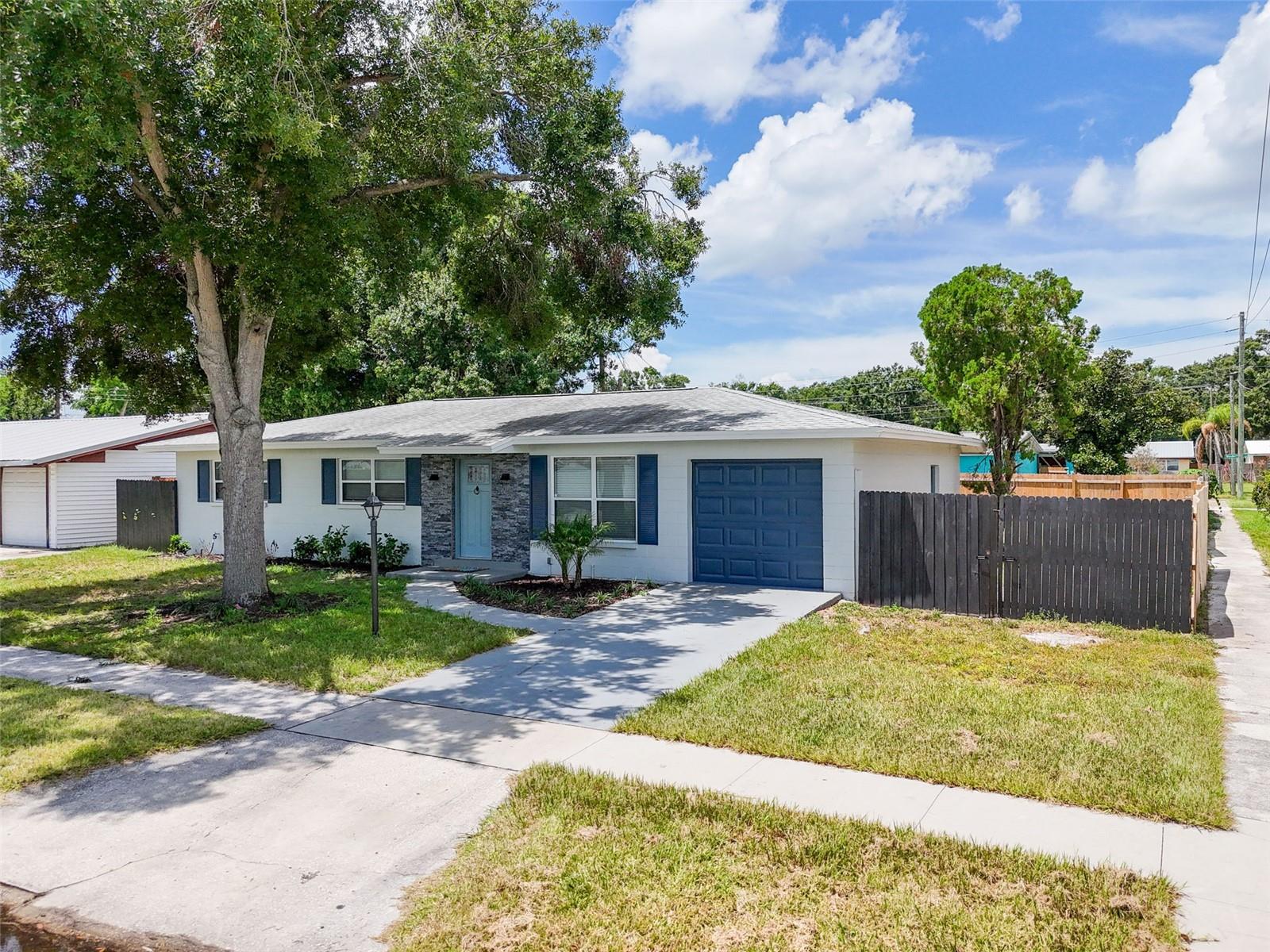 Image 28 of 45 For 1501 Julian Lane Drive