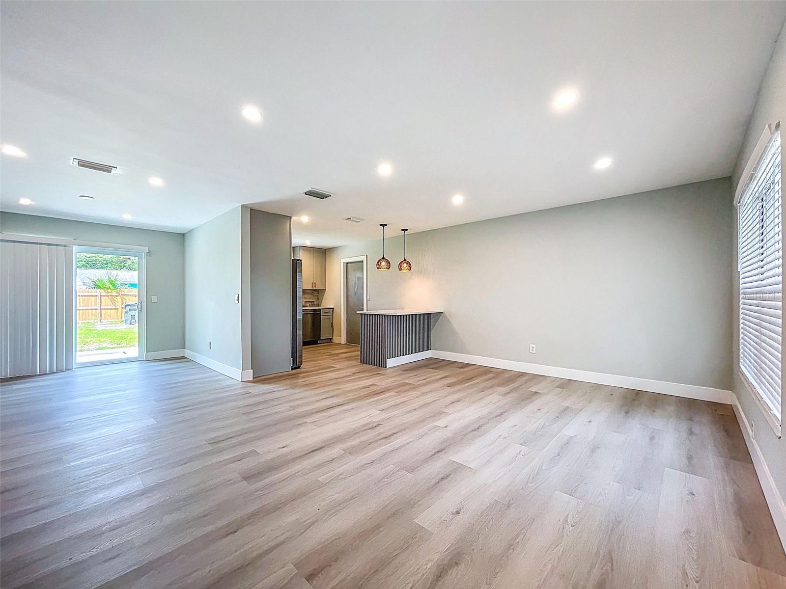 Image 34 of 45 For 1501 Julian Lane Drive