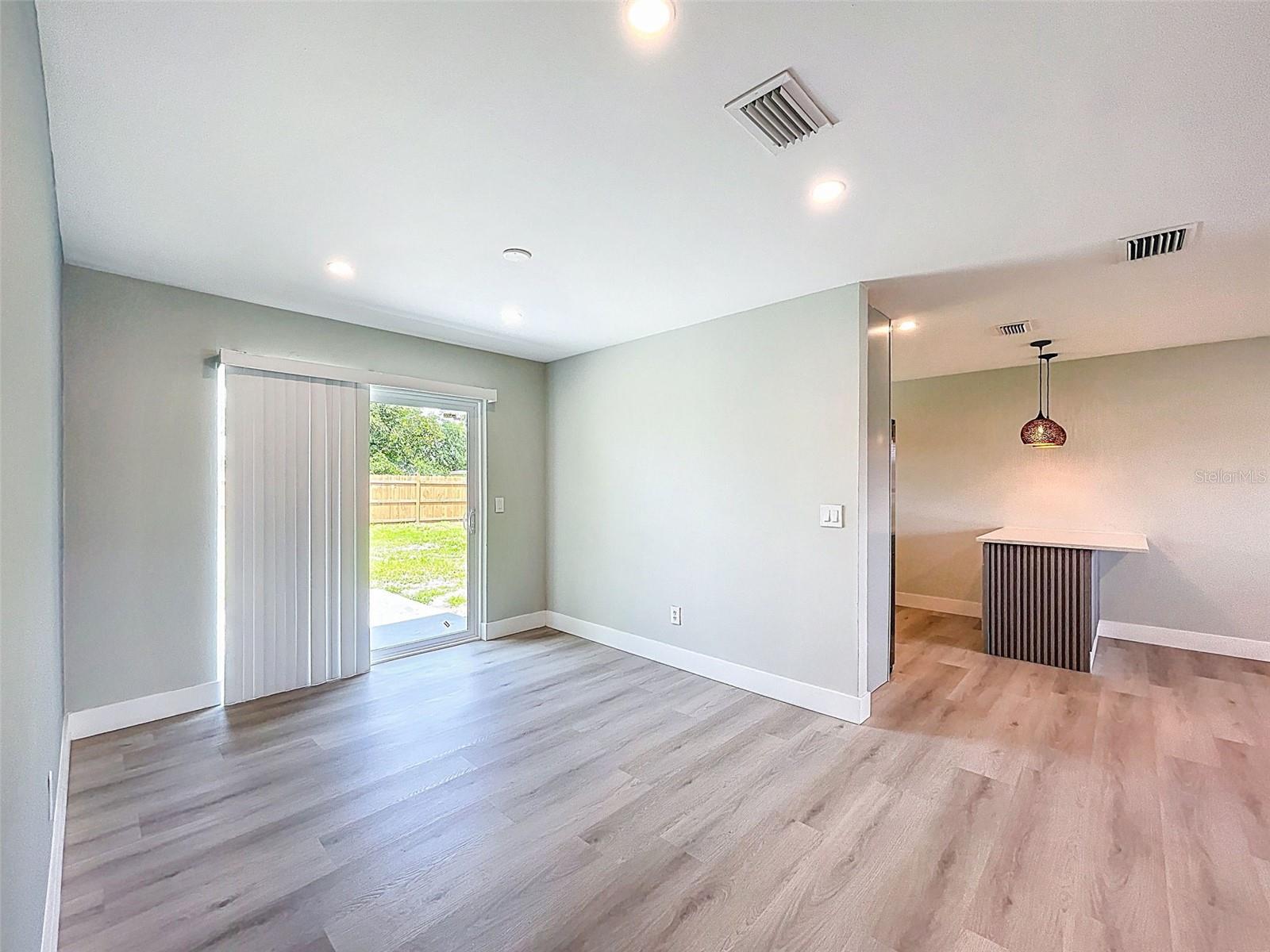 Image 38 of 45 For 1501 Julian Lane Drive