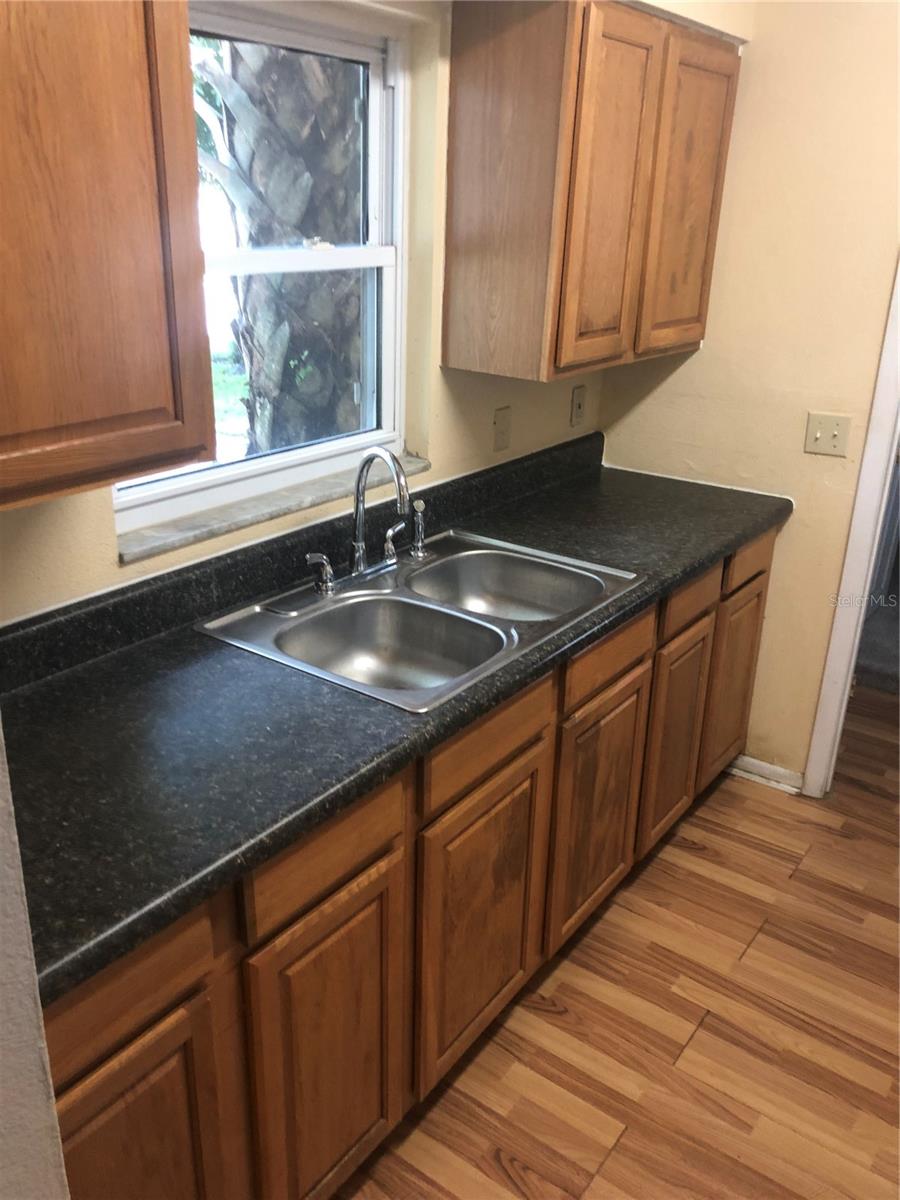 Image 4 of 14 For 3220 Deerfield Drive