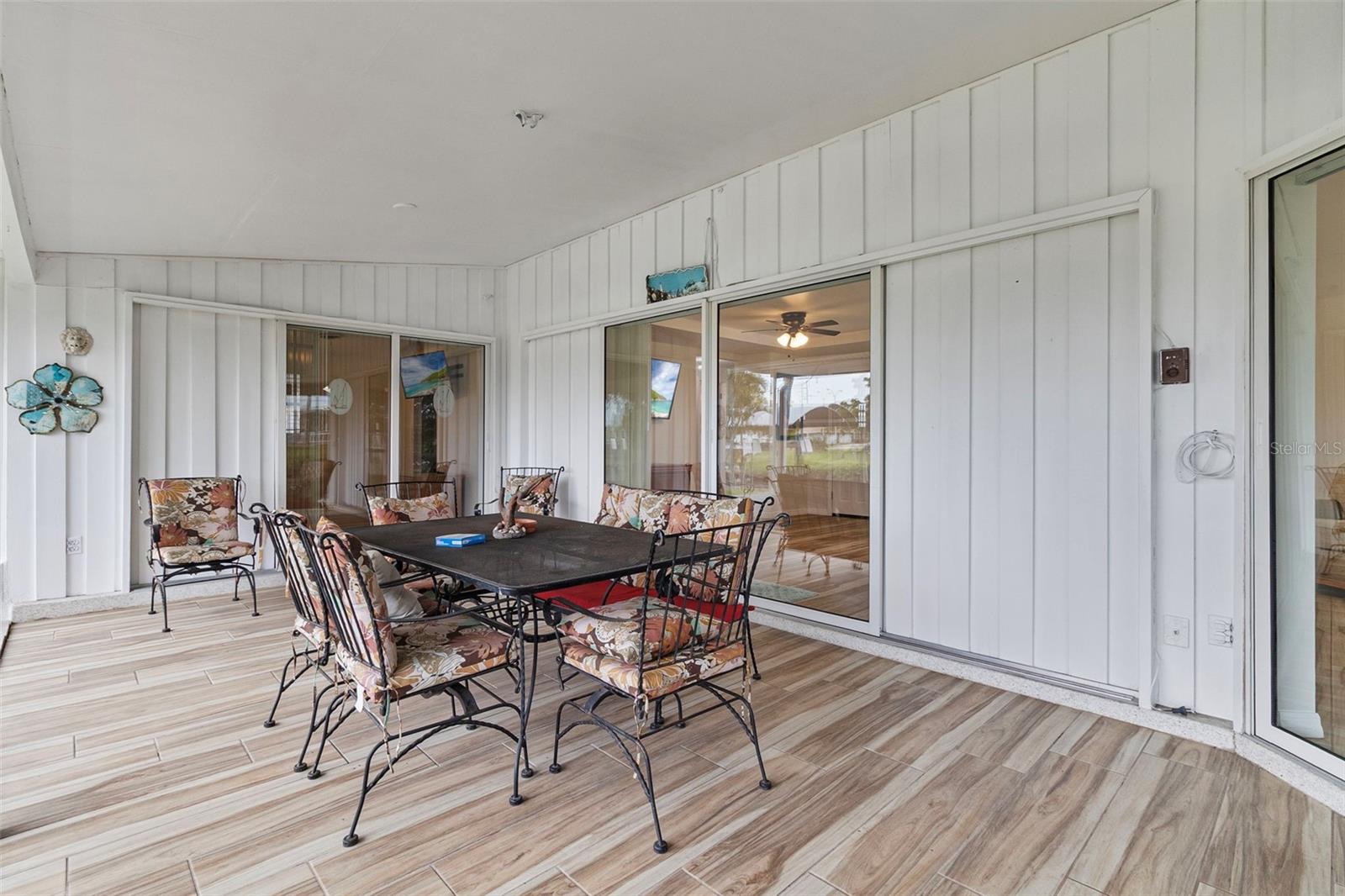 Image 25 of 43 For 138 Dowling Avenue Ne