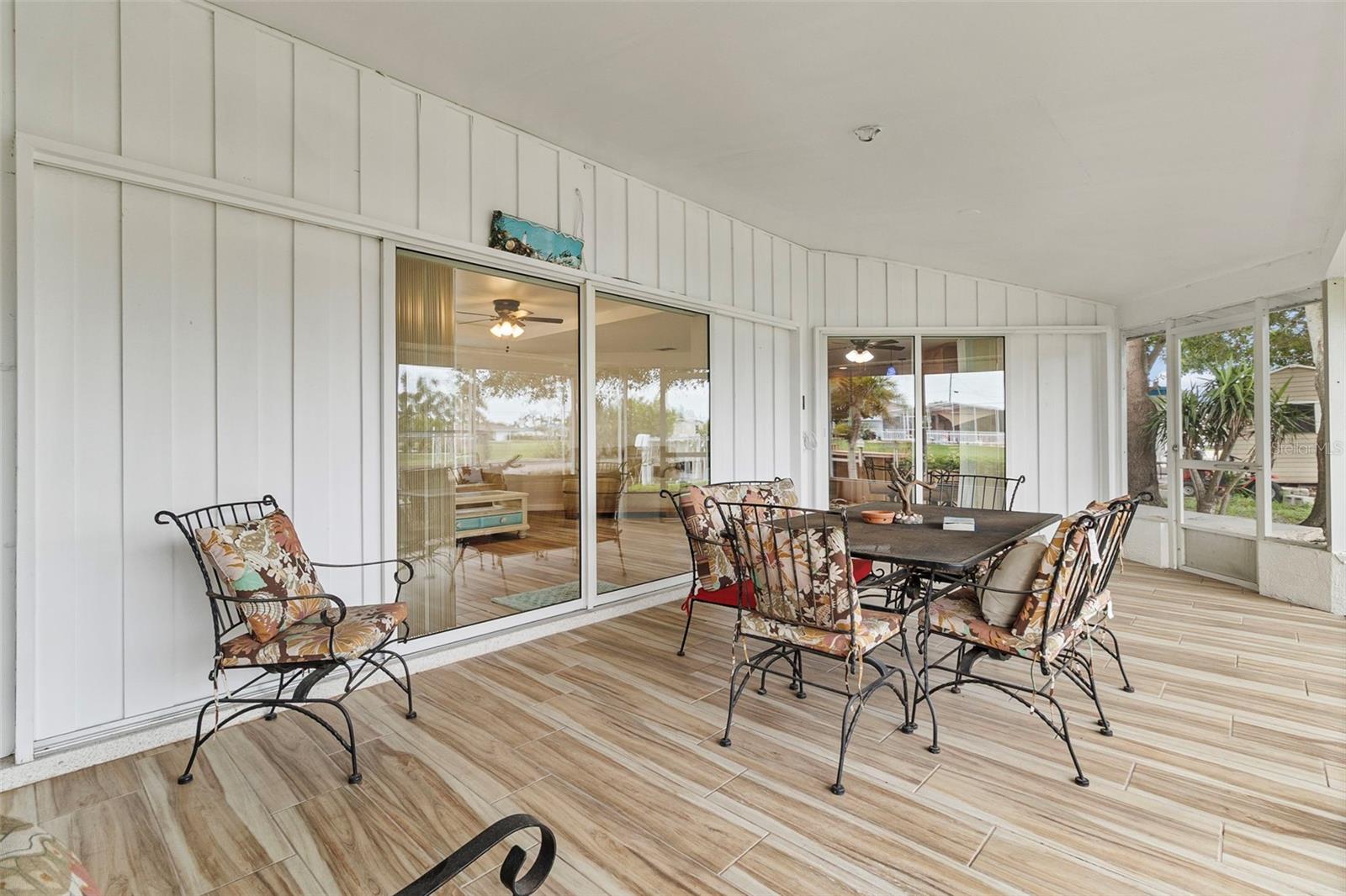 Image 26 of 43 For 138 Dowling Avenue Ne