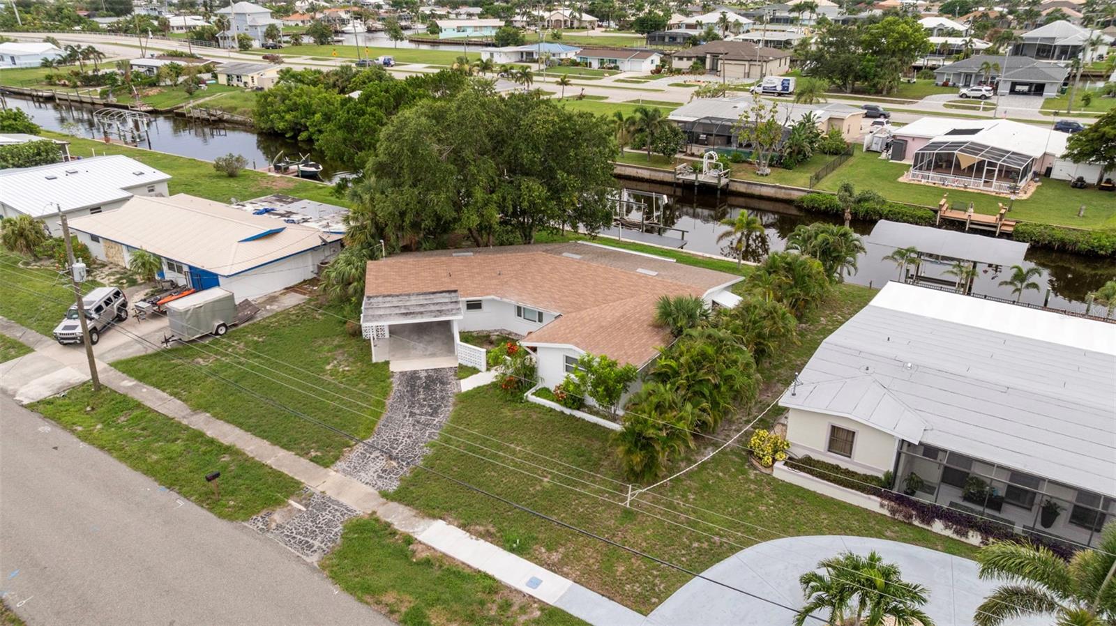 Image 37 of 43 For 138 Dowling Avenue Ne