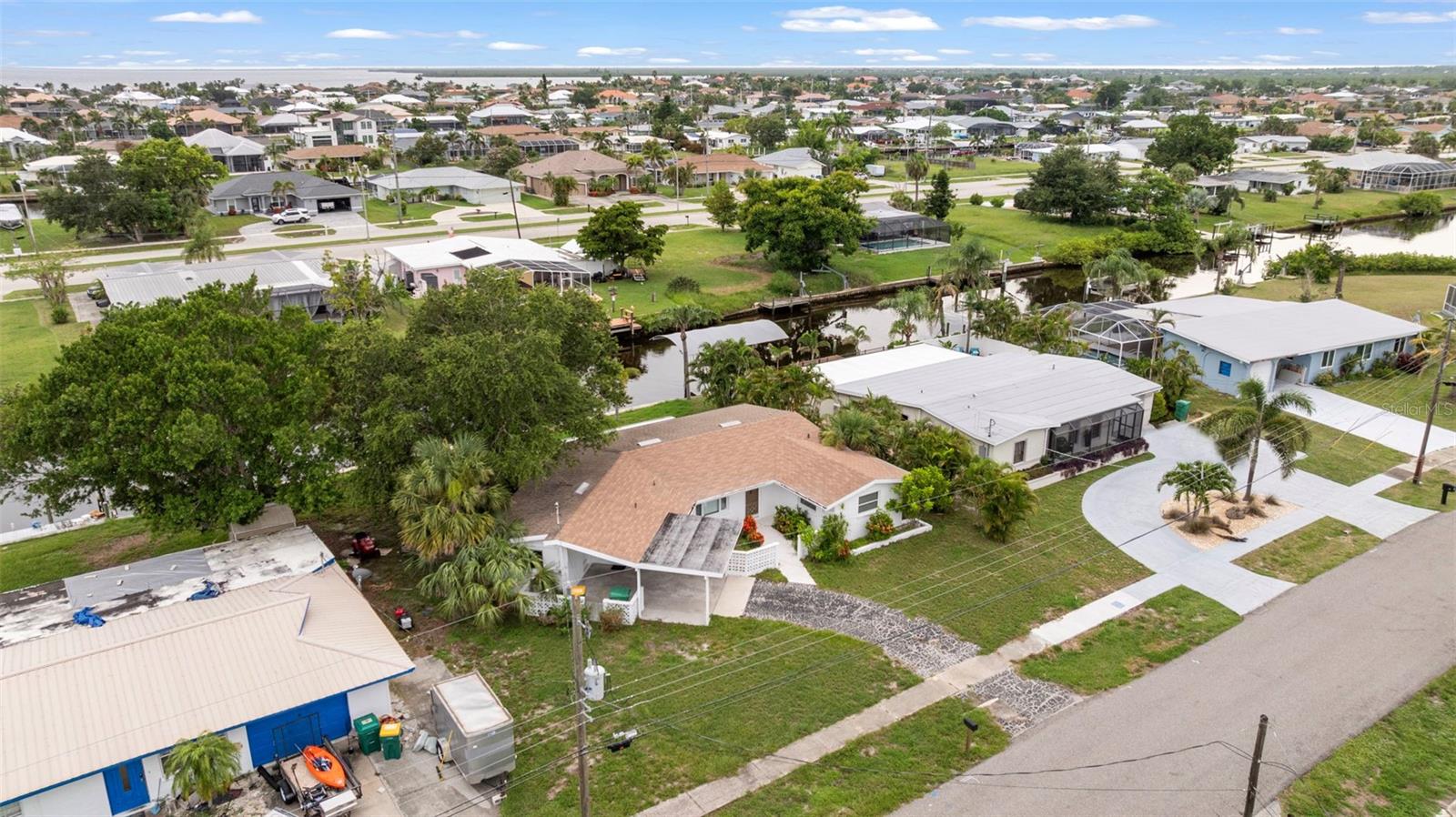 Image 41 of 43 For 138 Dowling Avenue Ne