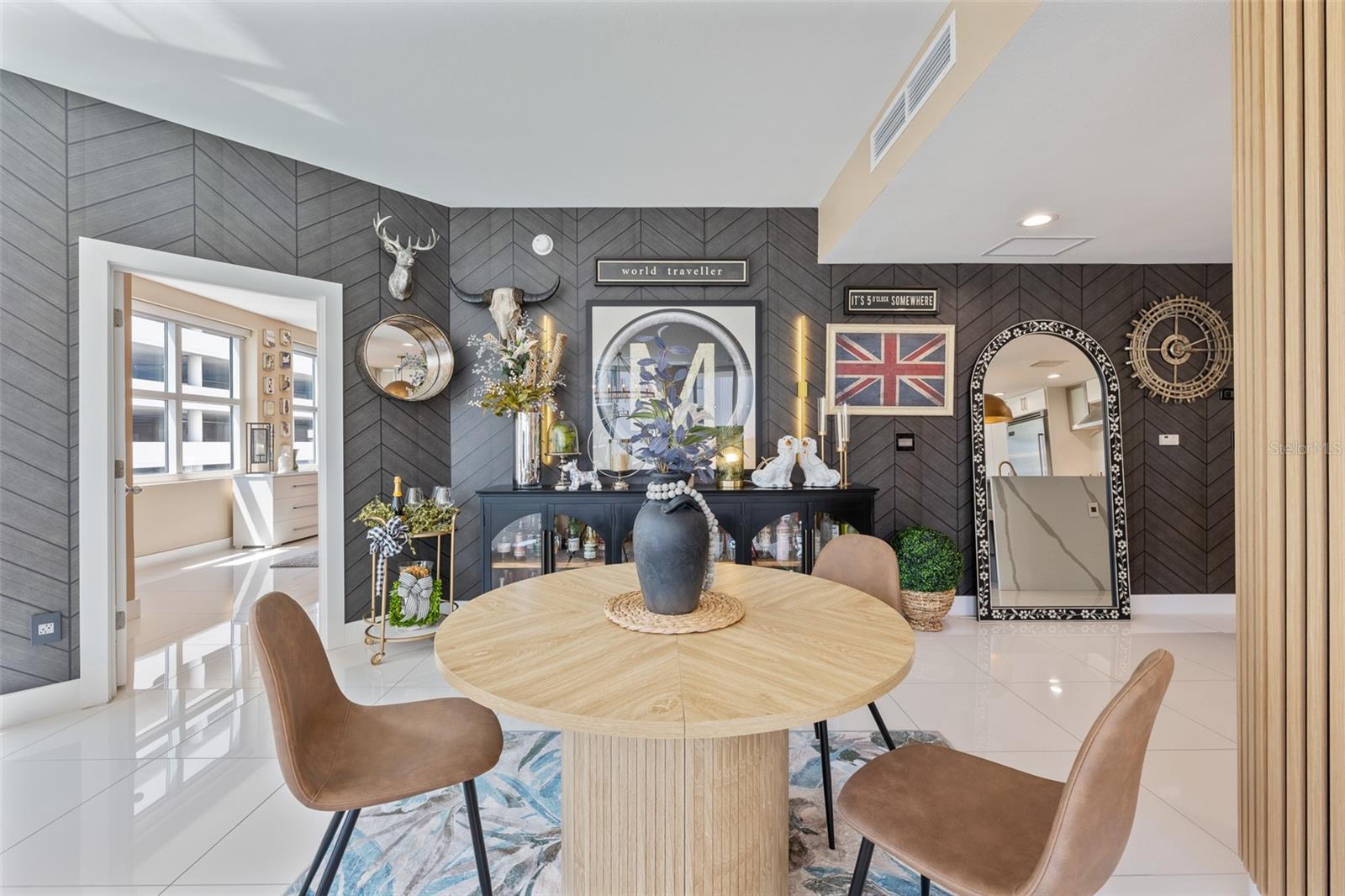 Image 12 of 42 For 1208 Kennedy Boulevard 410