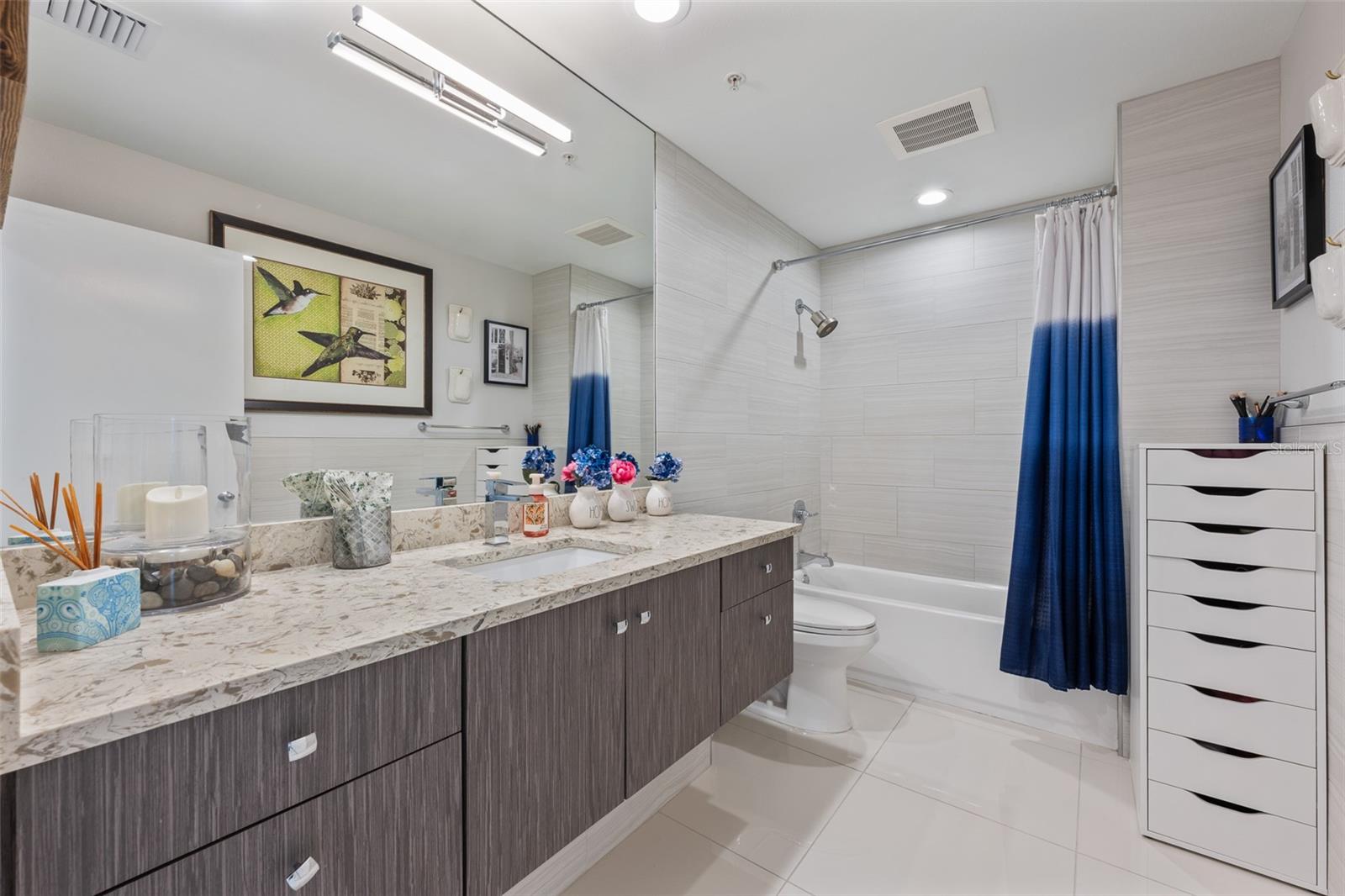 Image 21 of 42 For 1208 Kennedy Boulevard 410