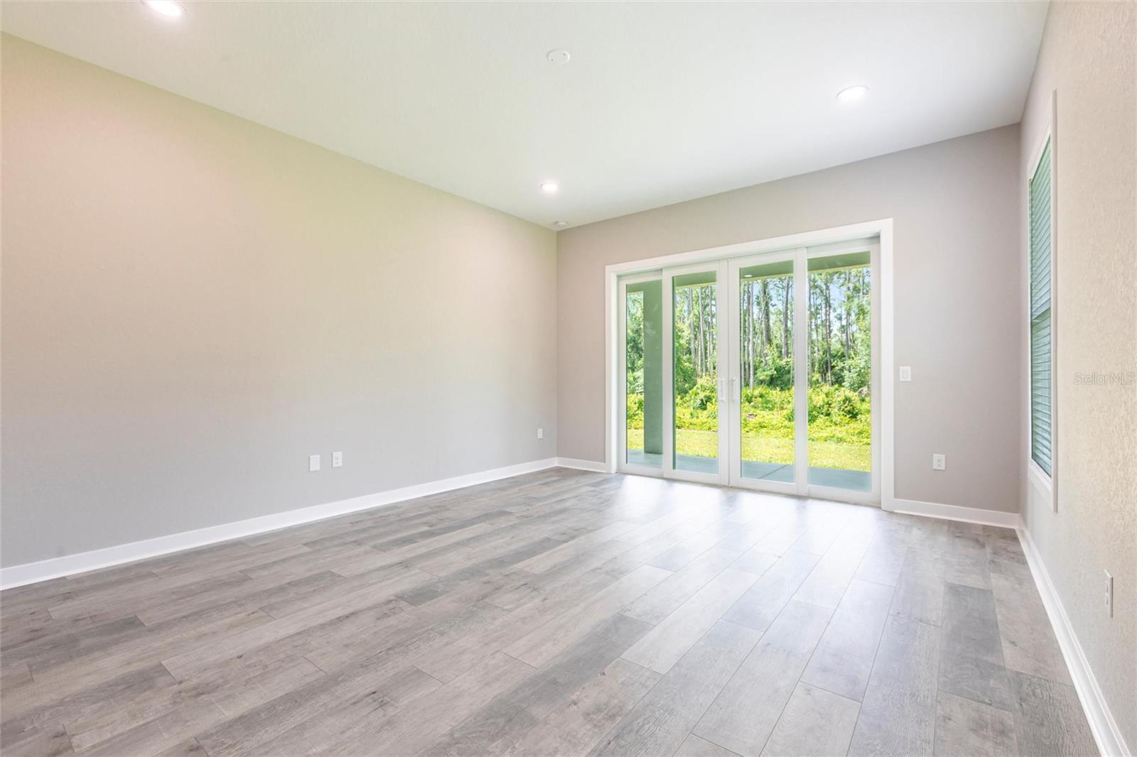 Image 18 of 44 For 3493 Elkrem Avenue