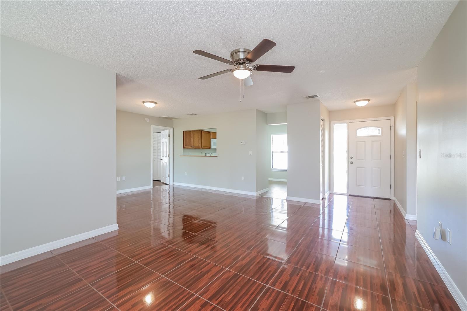 Image 2 of 15 For 714 Tahiti Drive