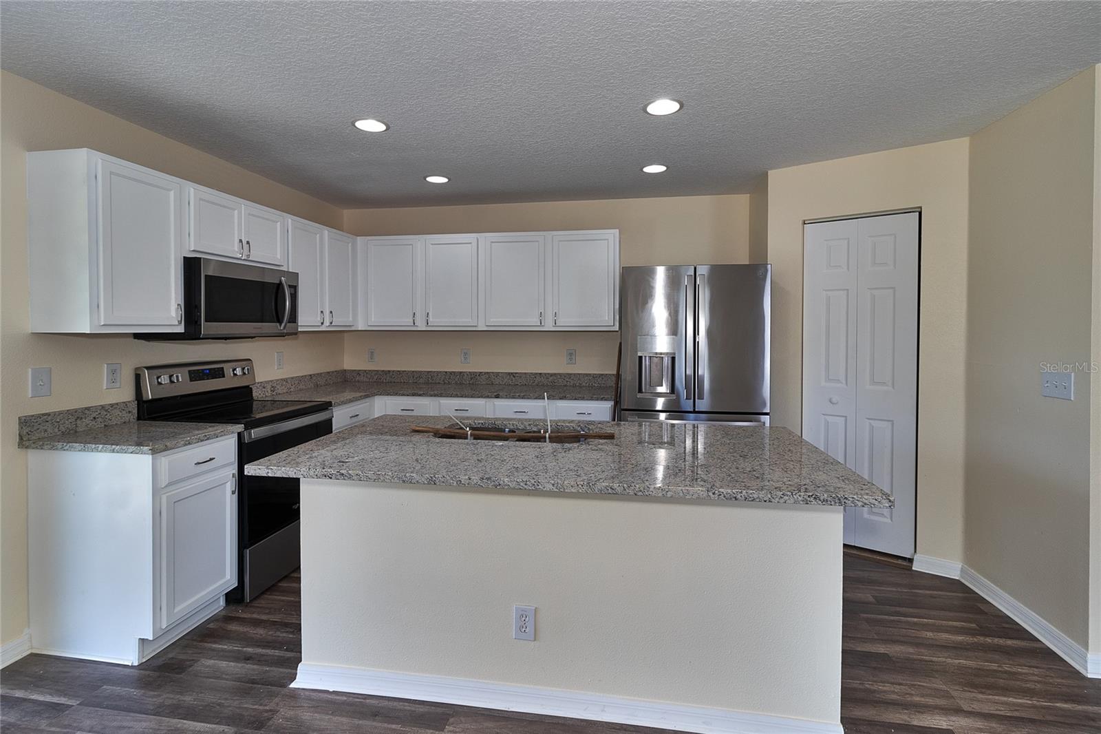 Image 9 of 49 For 2520 Colony Reed Lane