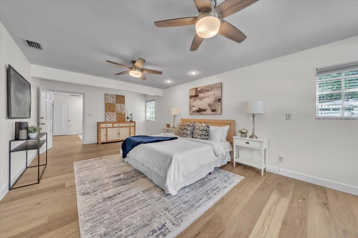 Image 32 of 49 For 4512 Ferncroft Circle