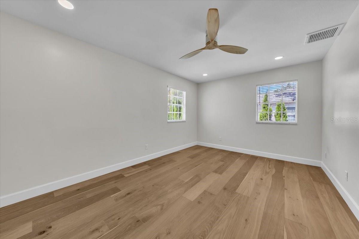 Image 38 of 49 For 4512 Ferncroft Circle
