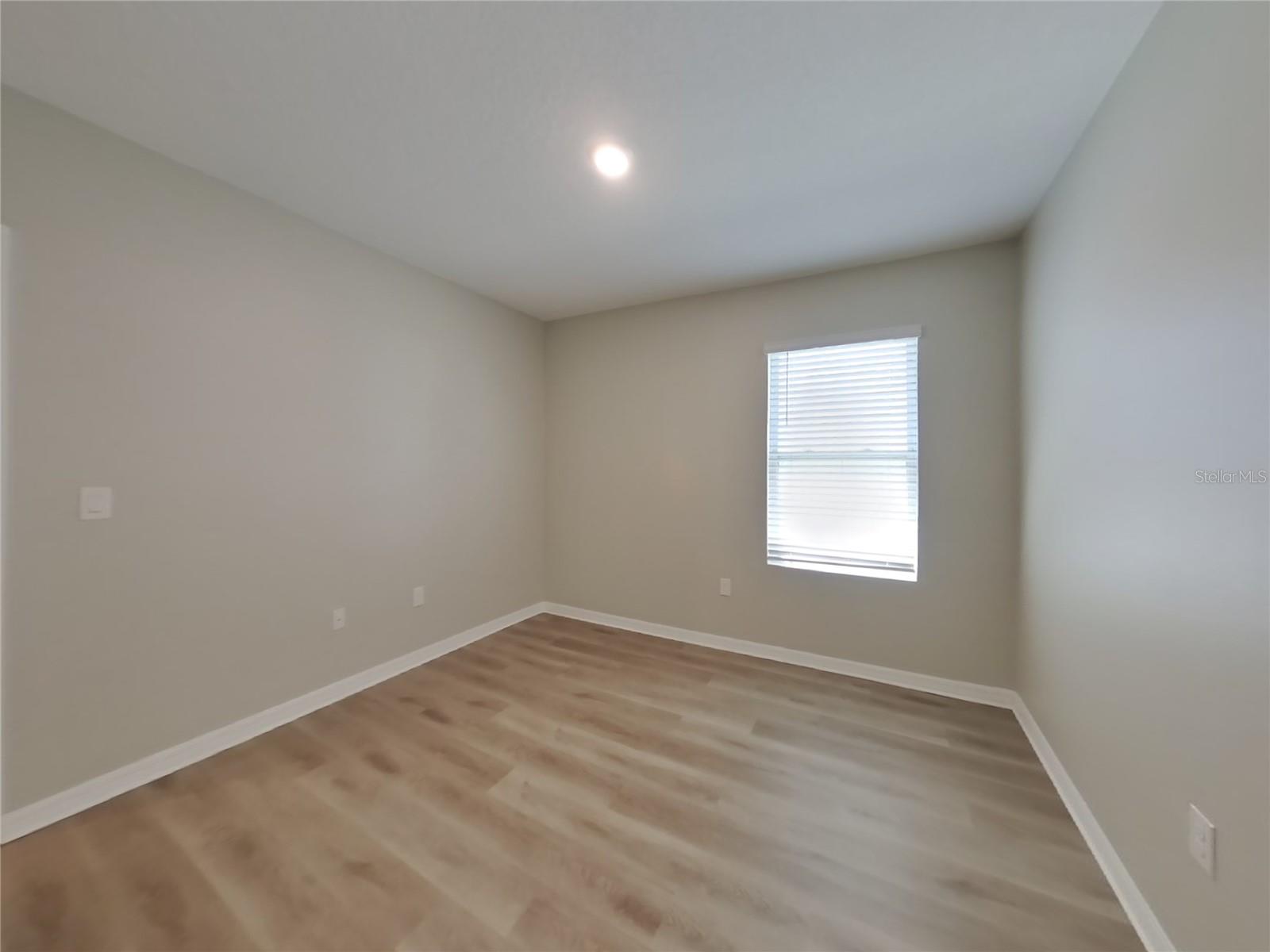 Image 14 of 18 For 5994 Churchill Square Way