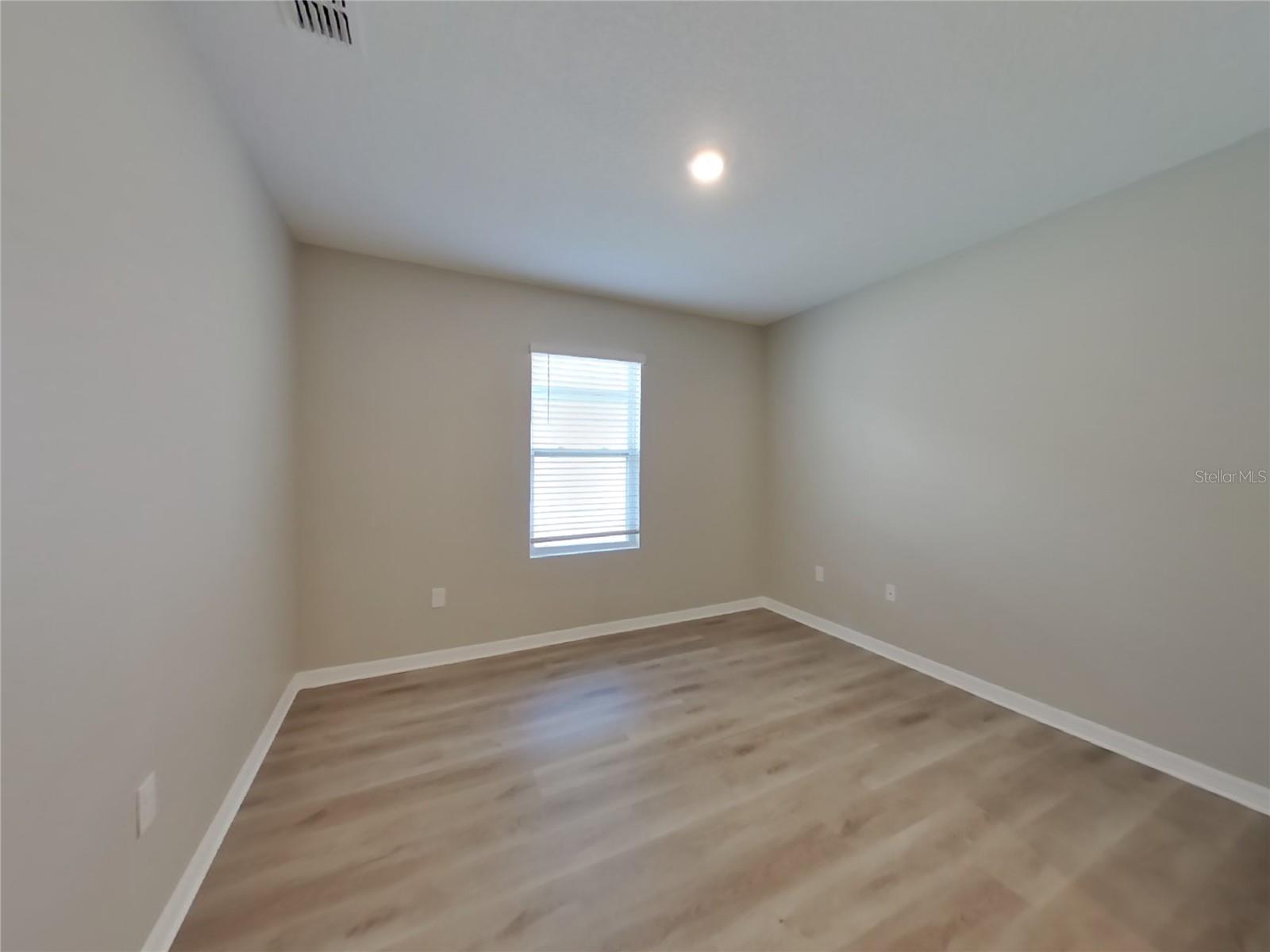 Image 15 of 18 For 5994 Churchill Square Way