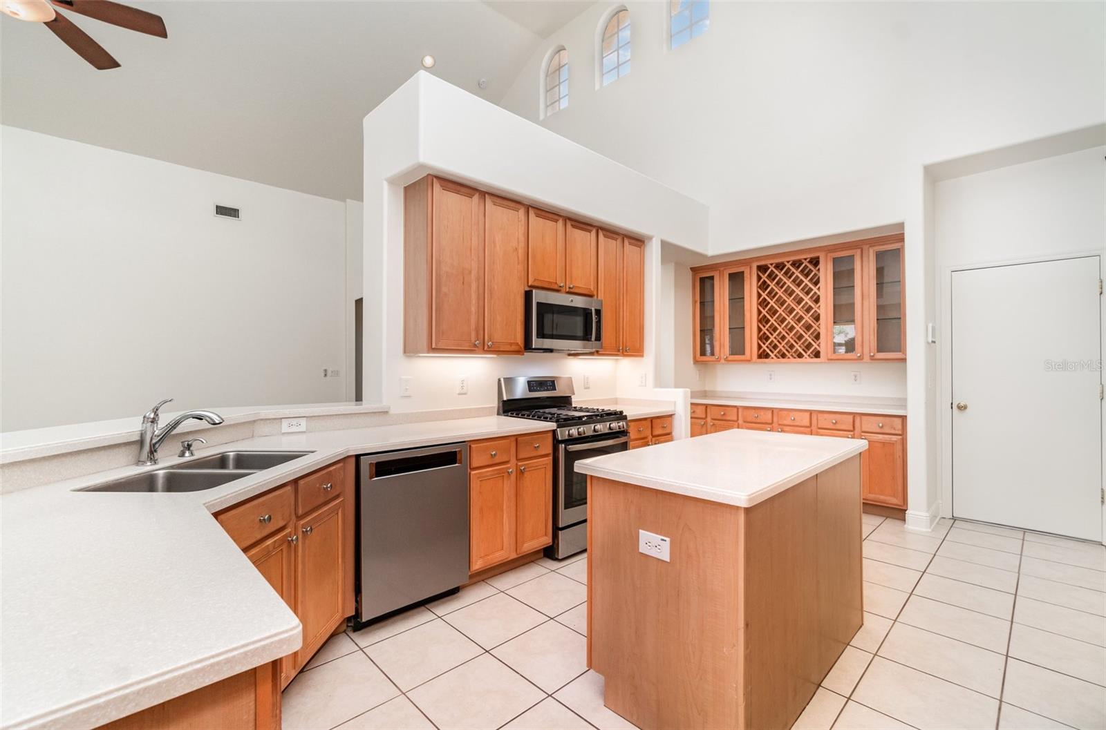 Image 10 of 30 For 15311 Vireoglen Lane
