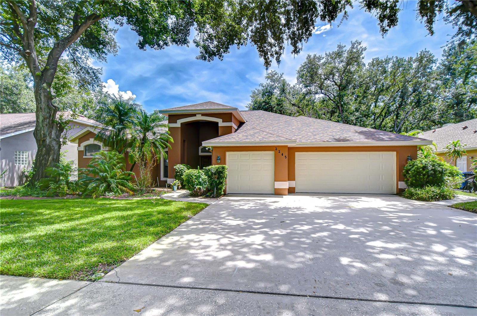 Image 32 of 44 For 2245 Eagle Bluff Drive