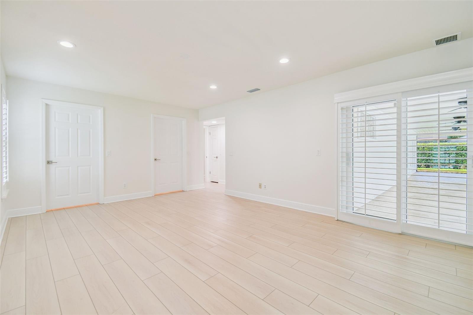Image 35 of 84 For 3304 Westmoreland Drive