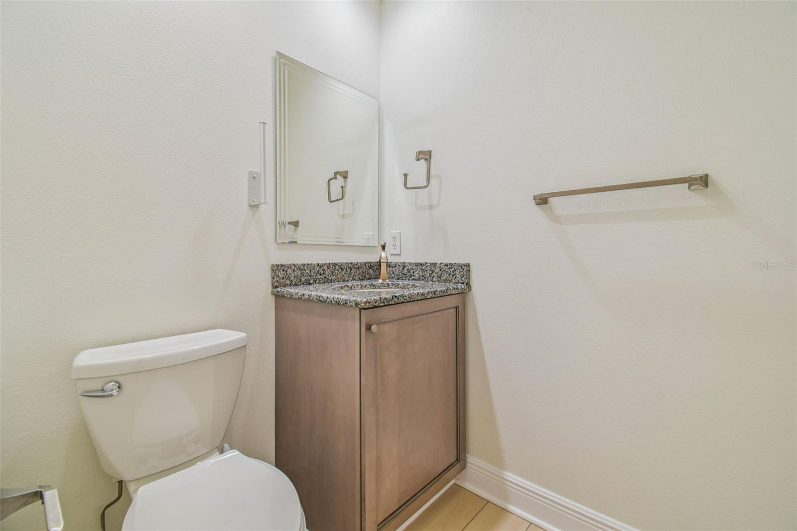 Image 63 of 84 For 3304 Westmoreland Drive