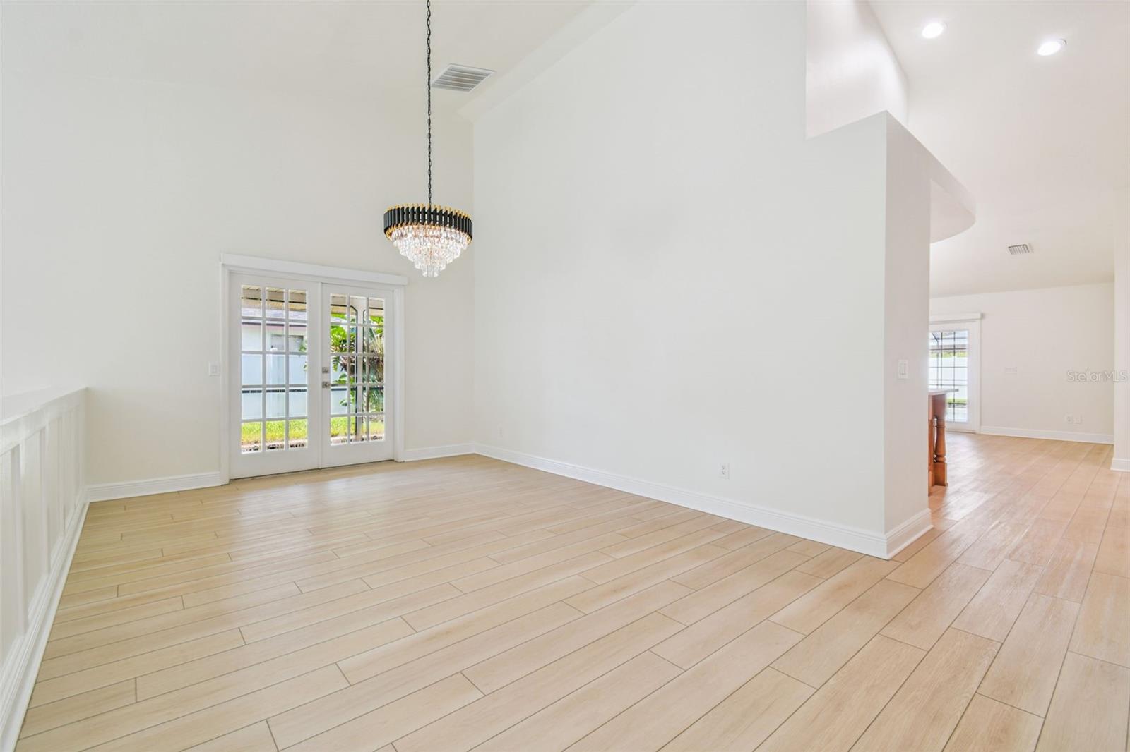Image 9 of 84 For 3304 Westmoreland Drive