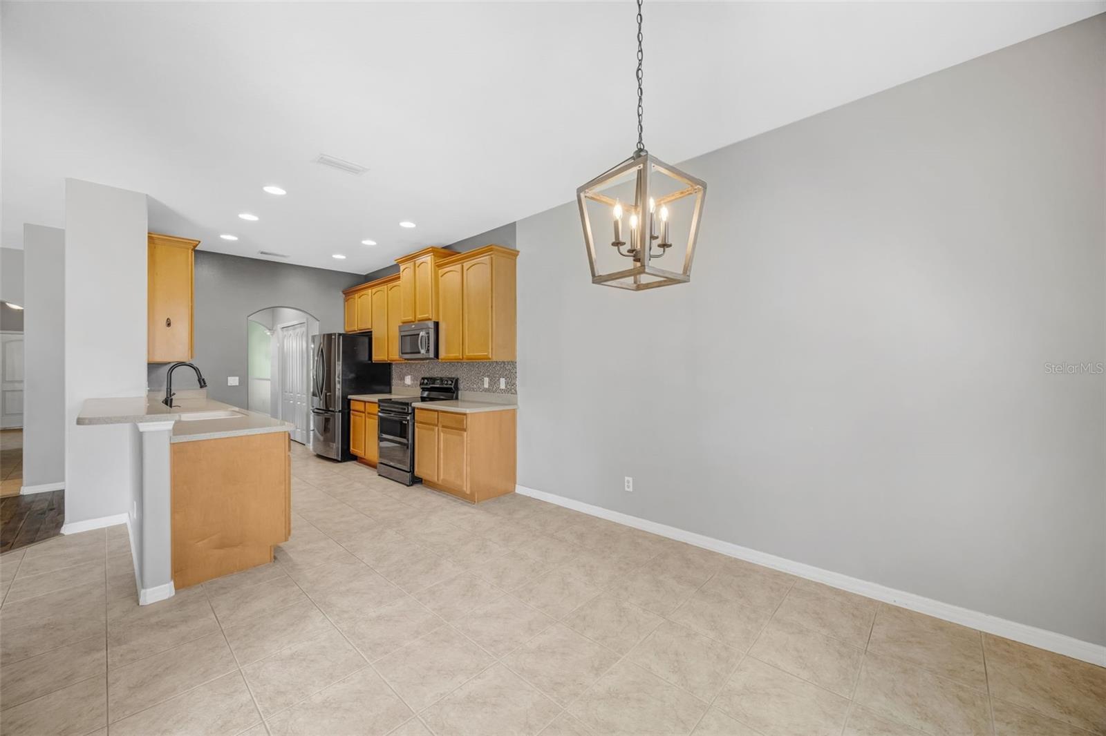 Image 17 of 59 For 3406 Regner Drive