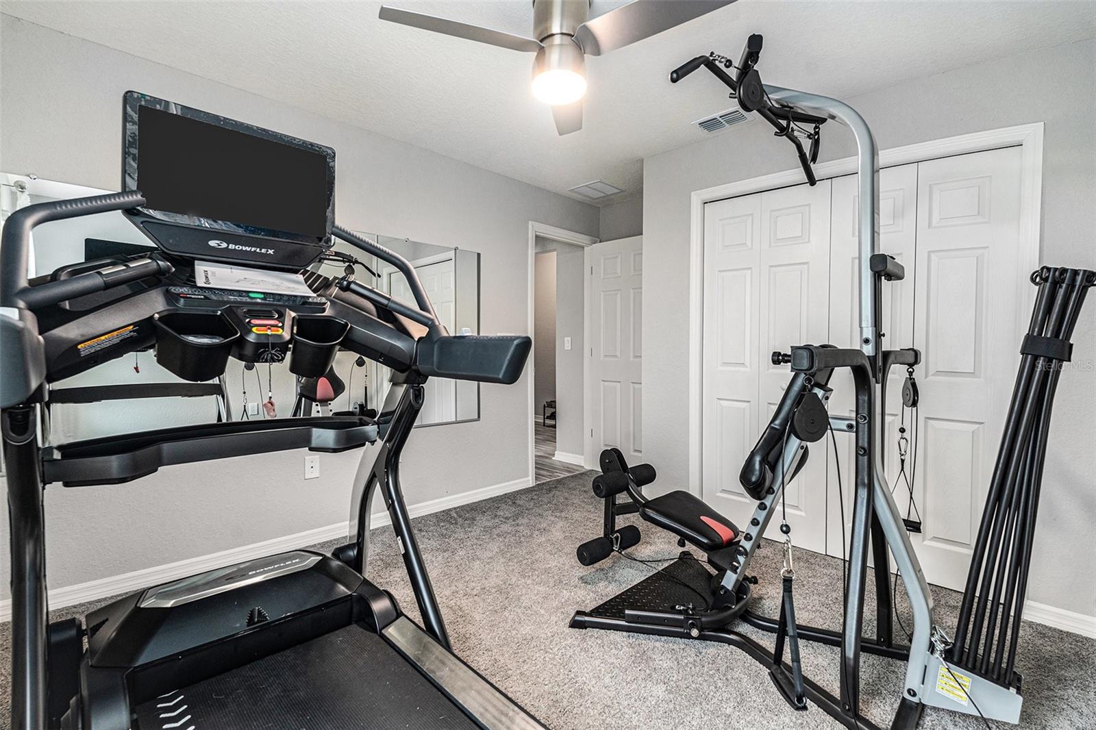 Listing photo id 26 for 6436 Pebblebrooke Way