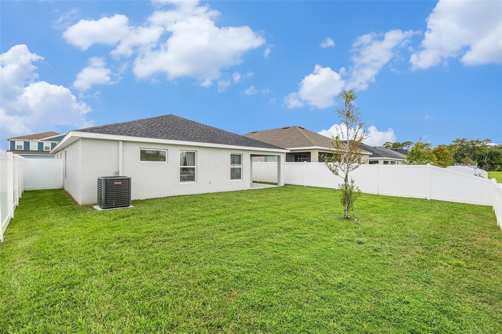 Listing photo id 30 for 6436 Pebblebrooke Way
