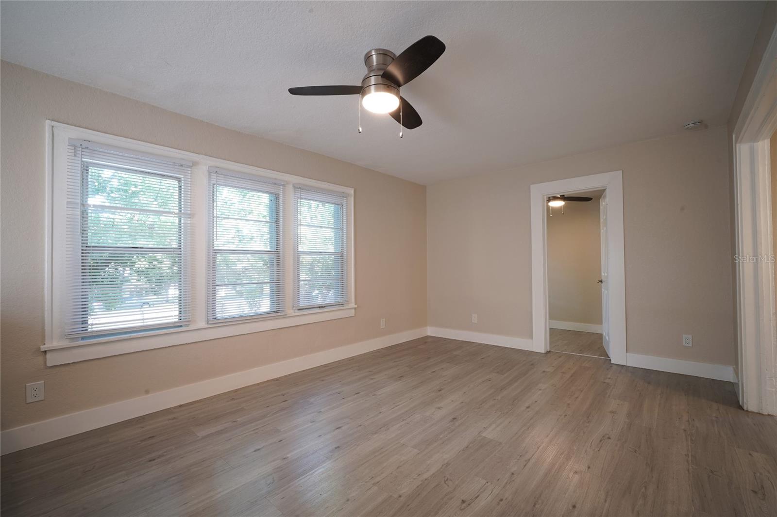 Image 2 of 20 For 4718 13th Avenue S