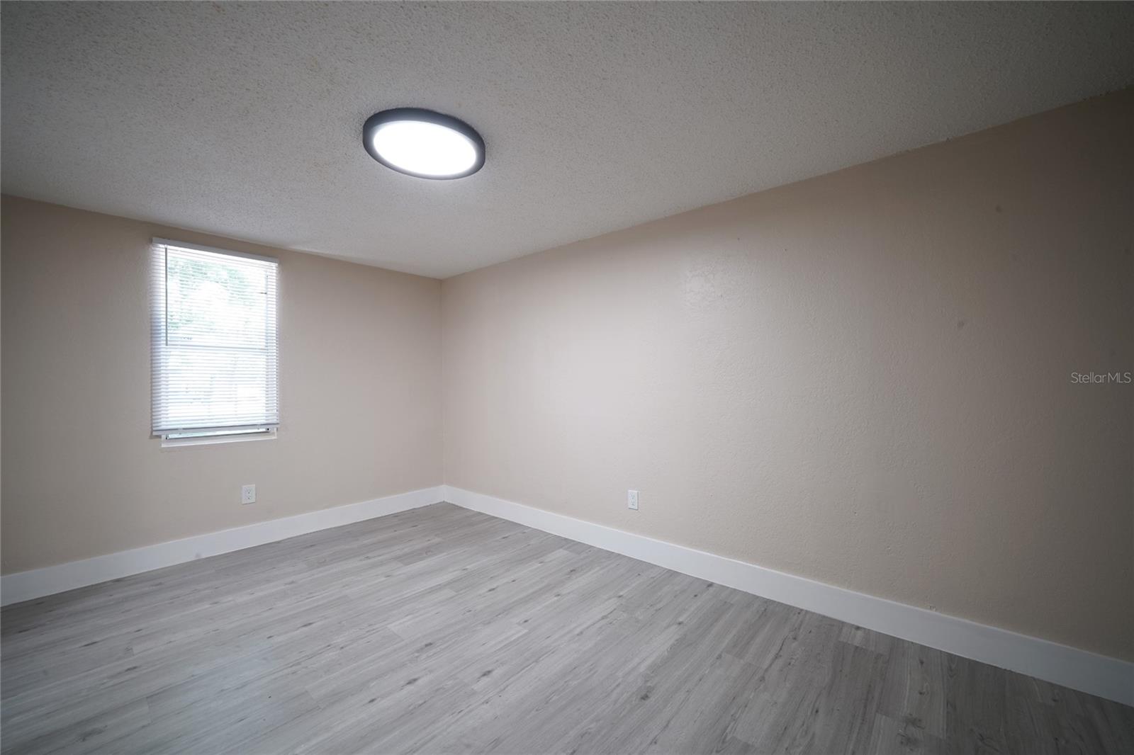 Image 22 of 27 For 4718 13th Avenue S