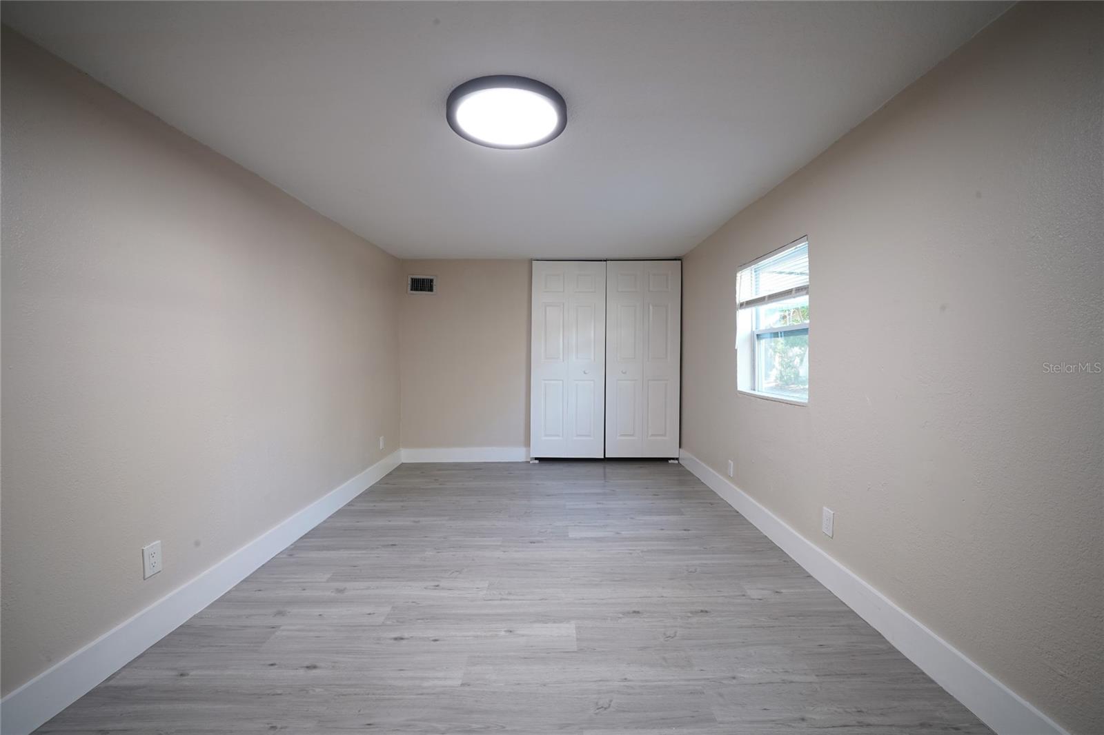 Image 24 of 27 For 4718 13th Avenue S