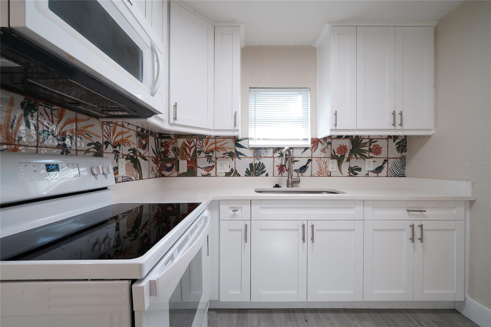 Image 3 of 20 For 4718 13th Avenue S